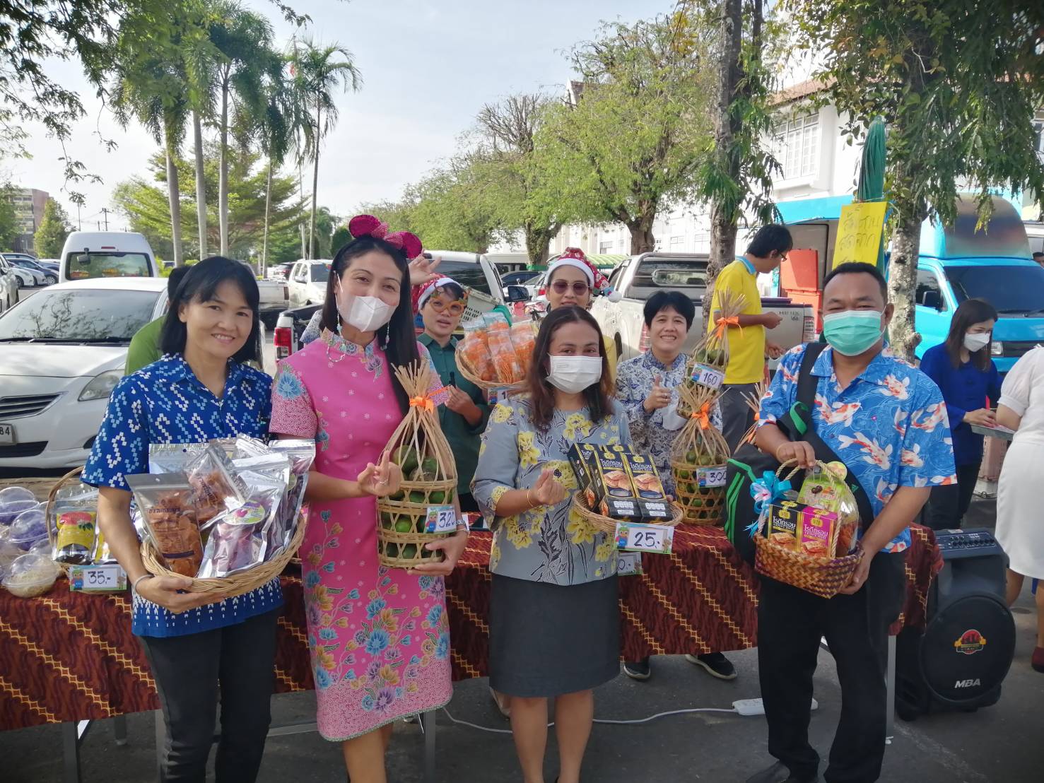 ส.ป.ก.สตูล จัดกิจกรรม ส.ป.ก.สตูล ส่งความสุขปีใหม่ให้เกษตรกรและประชาชน ประจำปี 2566