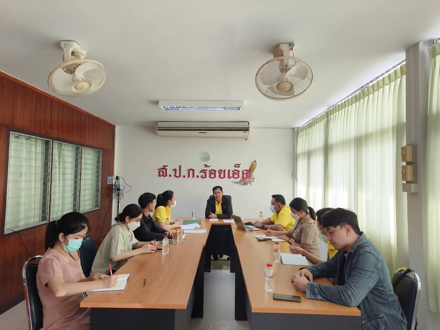 สำนักจัดการปฏิรูปที่ดิน ลงพื้นที่ปฏิบัติงานการตรวจสอบและดำเนินการกรณีเกษตรกรผู้ได้รับที่ดินถึงแก่ความตาย ณ สำนักงานการปฏิรูปที่ดินจังหวัดร้อยเอ็ด