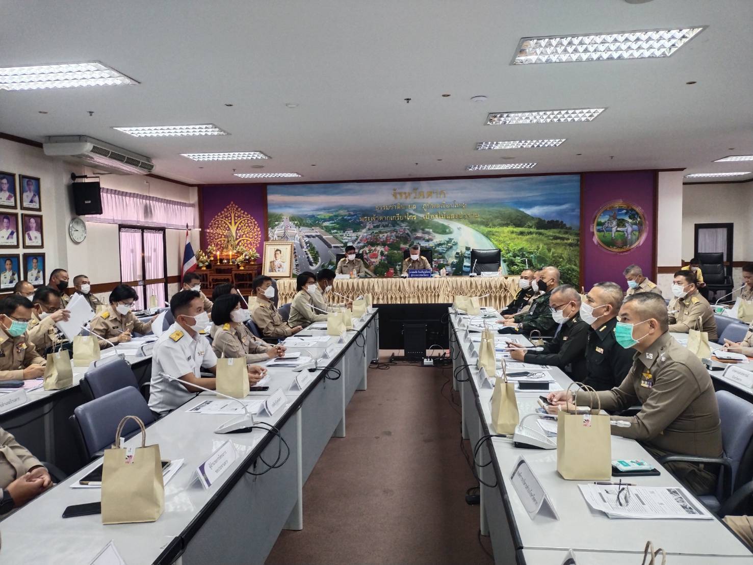 สำนักงานการปฏิรูปที่ดินจังหวัดตาก (ส.ป.ก.ตาก) จัดประชุมคณะกรรมการปฏิรูปที่ดินจังหวัดตาก (คปจ.ตาก) ครั้งที่ 1/2566 โดยมีนายสุรพล วงศ์สุขไพศาล รองผู้ว่าราชการจังหวัดตาก เป็นประธานการประชุม 