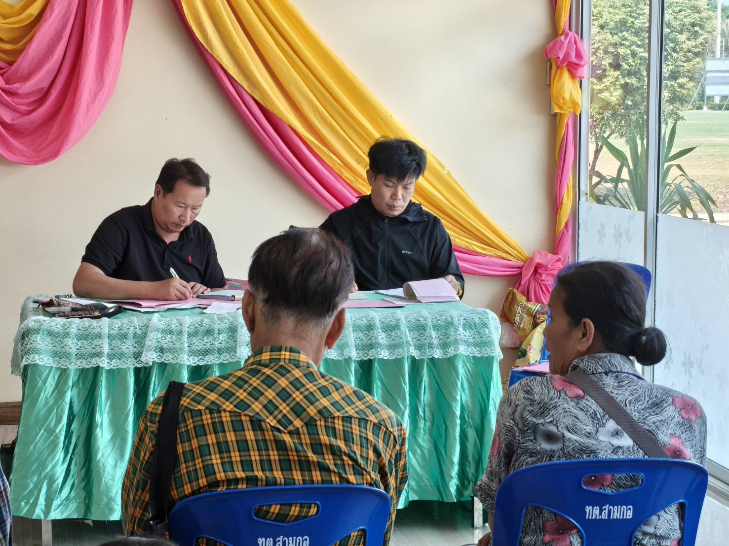 title - ส.ป.ก.พระนครศรีอยุธยา ดำเนินการให้บริการรับชำระค่าเช่าที่ดินเพื่อเกษตรกรรม รับชำระสินเชื่่อเงินกองทุนฯ และสนันสนุนสินเชื่่อเงินกองทุนการปฏิรูปที่ดินเพื่อเกษตรกรรม เพื่อเป็นแหล่งเงินทุนดอกเบี้ยต่ำ ให้แก่เกษตรกร  และลดภาระค่าใช้จ่ายในการเดินทางของเกษตรกร