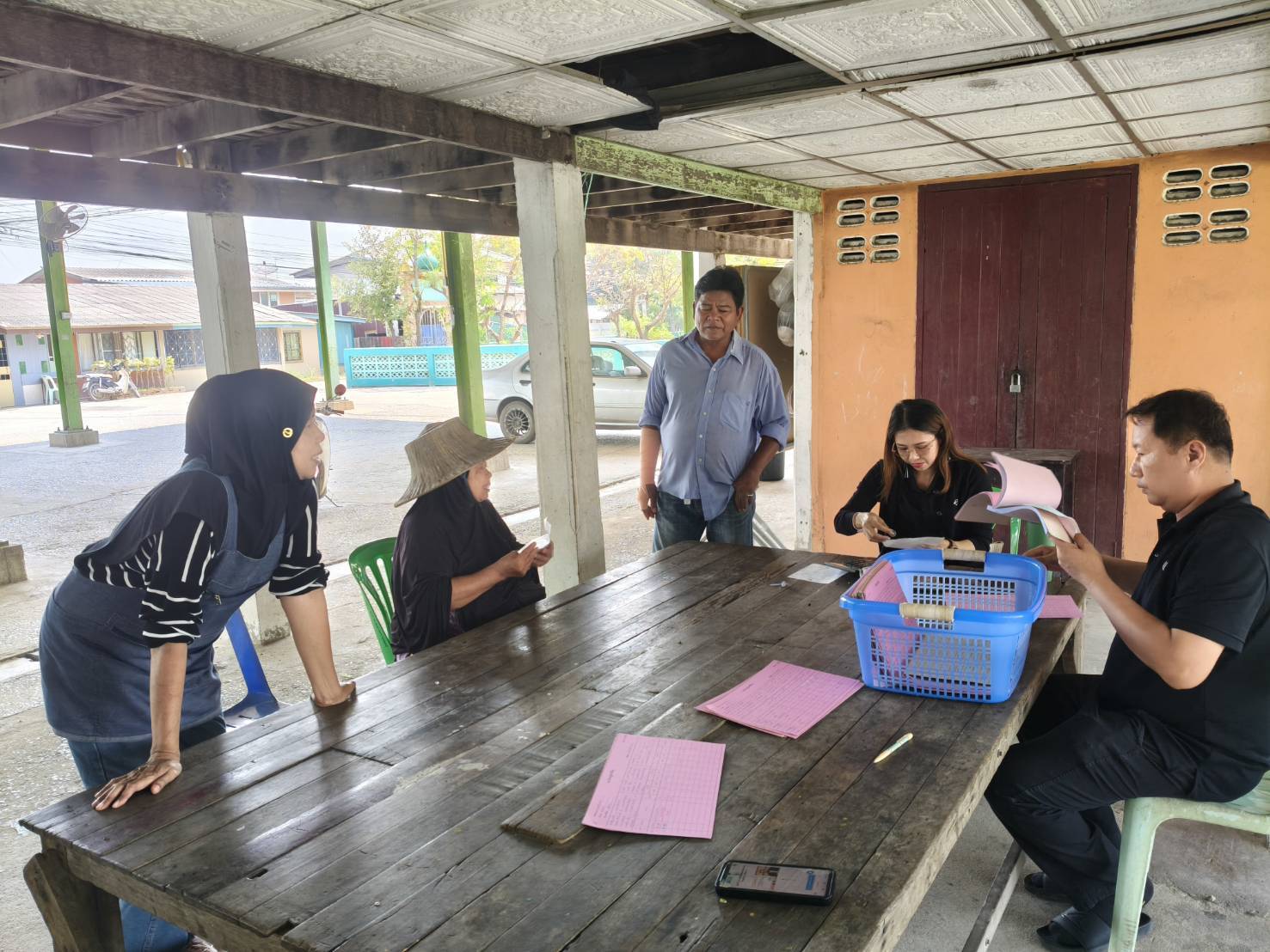 title - ส.ป.ก.พระนครศรีอยุธยา ดำเนินการให้บริการรับชำระค่าเช่าที่ดินเพื่อเกษตรกรรม รับชำระสินเชื่่อเงินกองทุนฯ และสนันสนุนสินเชื่่อเงินกองทุนการปฏิรูปที่ดินเพื่อเกษตรกรรม เพื่อเป็นแหล่งเงินทุนดอกเบี้ยต่ำ ให้แก่เกษตรกร  และลดภาระค่าใช้จ่ายในการเดินทางของเกษตรกร