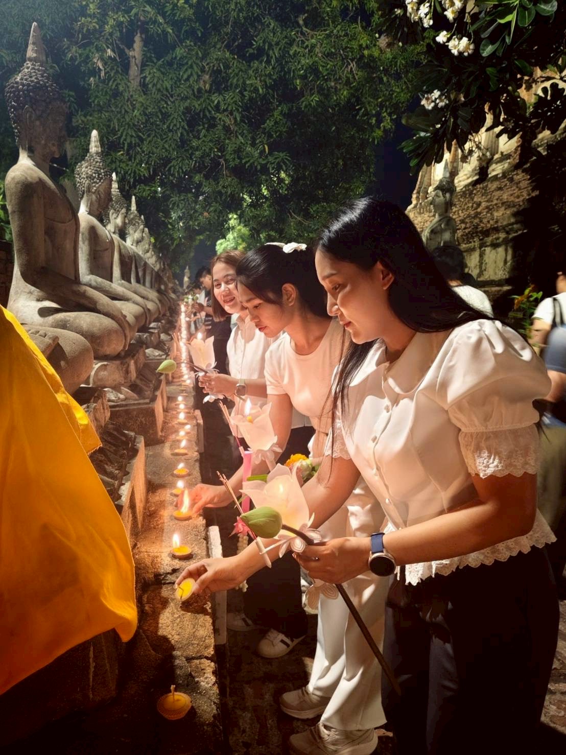 title - ส.ป.ก.พระนครศรีอยุธยา เข้าร่วมงานวันสำคัญทางพระพุทธศาสนา เนื่องในวันวิสาขบูชา พุทธศักราช ๒๕๖๙ พิธีจุดประทีบและเวียนเทียน ในกิจกรรม “ ๑ ล้านดวงประทีปแห่งศรัทธา ๑ ล้านความดีสืบสานมหาบารมี วิสาขบูชาโลก ” 