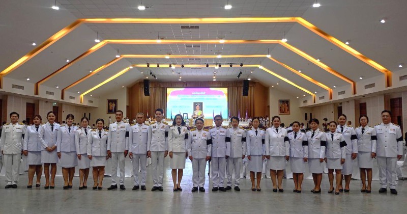 ส.ป.ก.พระนครศรีอยุธยา เข้าร่วมพิธีถวายเครื่องราชสักการะและวางพานพุ่ม และพิธีจุดเทียนถวายพระพรชัยมงคล เนื่องในโอกาสพระราชพิธีมหามงคลเฉลิมพระชนมพรรษา ๔ รอบ สมเด็จพระนางเจ้า ฯ พระบรมราชินี ๓ มิถุนายน ๒๕๖๙
