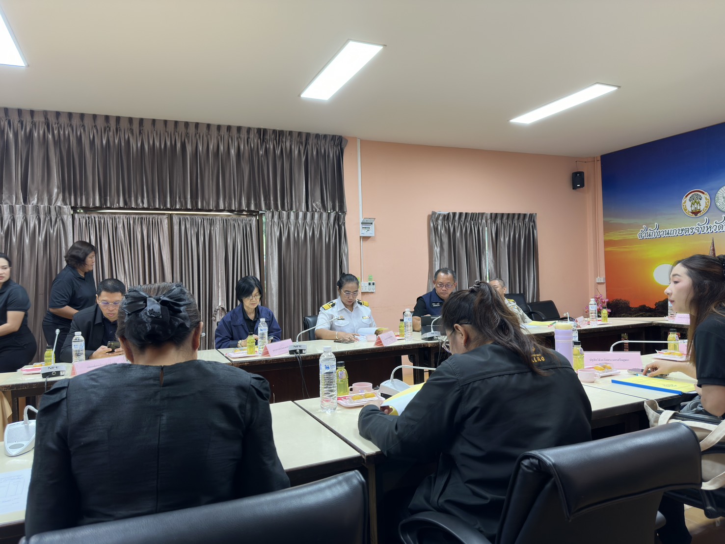 title -  ส.ป.ก.พระนครศรีอยุธยา เข้าร่วมประชุมคณะอนุกรรมการส่งเสริมวิสาหกิจชุมชน จังหวัดพระนครศรีอยุธยา ครั้งที่ ๒/๒๕๖๙ เ