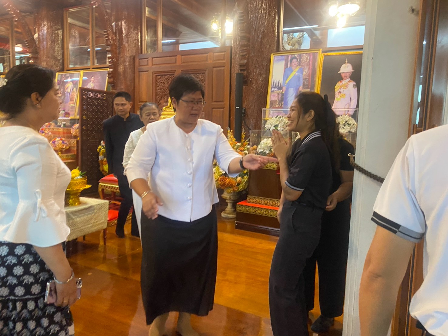 title - ส.ป.ก.พระนครศรีอยุธยา เข้าร่วมพิธีสวดมนต์พระพุทธมนต์และเจริญจิตตภาวนา อุทิศถวายแด่สมเด็จพระนางเจ้าสิริกิติ์ พระบรมราชินีนาถ พระบรมราชชนนีพันปีหลวงและอุทิศถวายพระกุศลแด่สมเด็จพระเจ้าลูกเธอ เจ้าฟ้าพัชรกิติยาภา นเรนทิราเทพยวดี กรมหลวงราชสาริณีสิริพัชร มหาวัชรราชธิดา