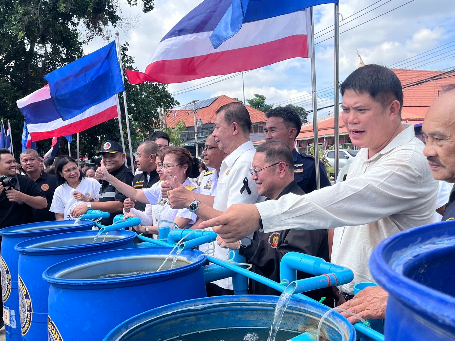 title - ปฏิรูปที่ดินจังหวัดพระนครศรีอยุธยา มอบหมายเจ้าหน้าที่กลุ่มยุทธศาสตร์และการปฏิรูปที่ดิน เข้าร่วมพิธีปล่อยพันธุ์สัตว์น้ำเนื่องในวันประมงแห่งชาติ ประจำปี ๒๕๖๙