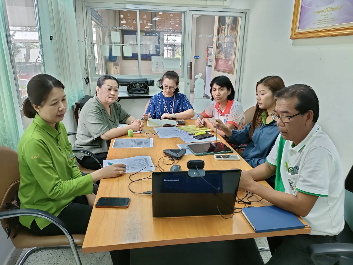 ส.ป.ก.เพชรบุรี เข้าร่วมประชุมชี้แจงแนวทางการตรวจสอบคุณสมบัติและการใช้ประโยชน์ในที่ดินของผู้ได้รับการจัดที่ดินและผู้ถือครองที่ดินโดยมิชอบตามกฎหมายว่าด้วยการปฏิรูปที่ดินเพื่อเกษตรกรรม