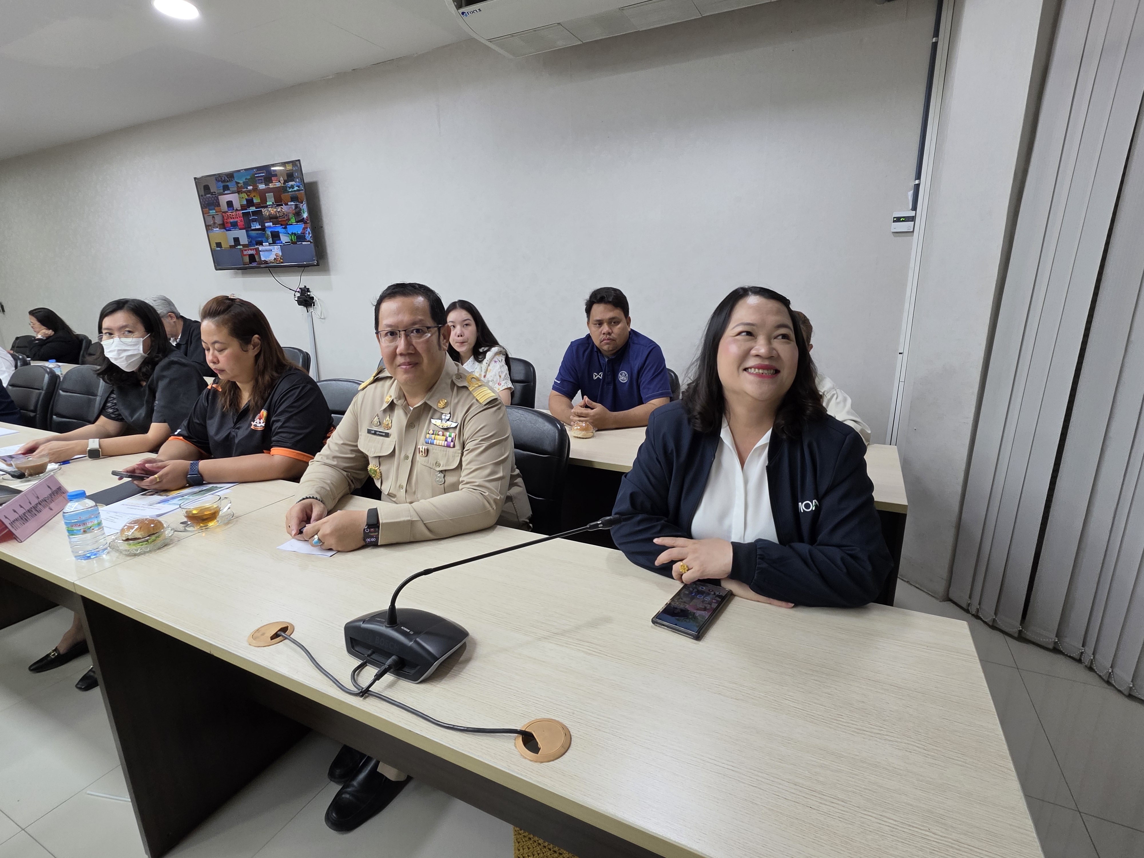 title - ส.ป.ก.พระนครศรีอยุธยา เข้าร่วมรับฟังการติดตามและขับเคลื่อนโครงการอันเนื่องมาจากพระราชดำริ เป็นประธานเปิดงานการนำคู่มือการบริหารจัดการโครงการอันเนื่องมาจากพระราชดำริเชิงพื้นที่ ด้วยกระบวนการ One Plan มาสนับสนุนการดำเนินงานโครงการอันเนื่องมาจากพระราชดำริ เขตพื้นที่ภาคกลาง