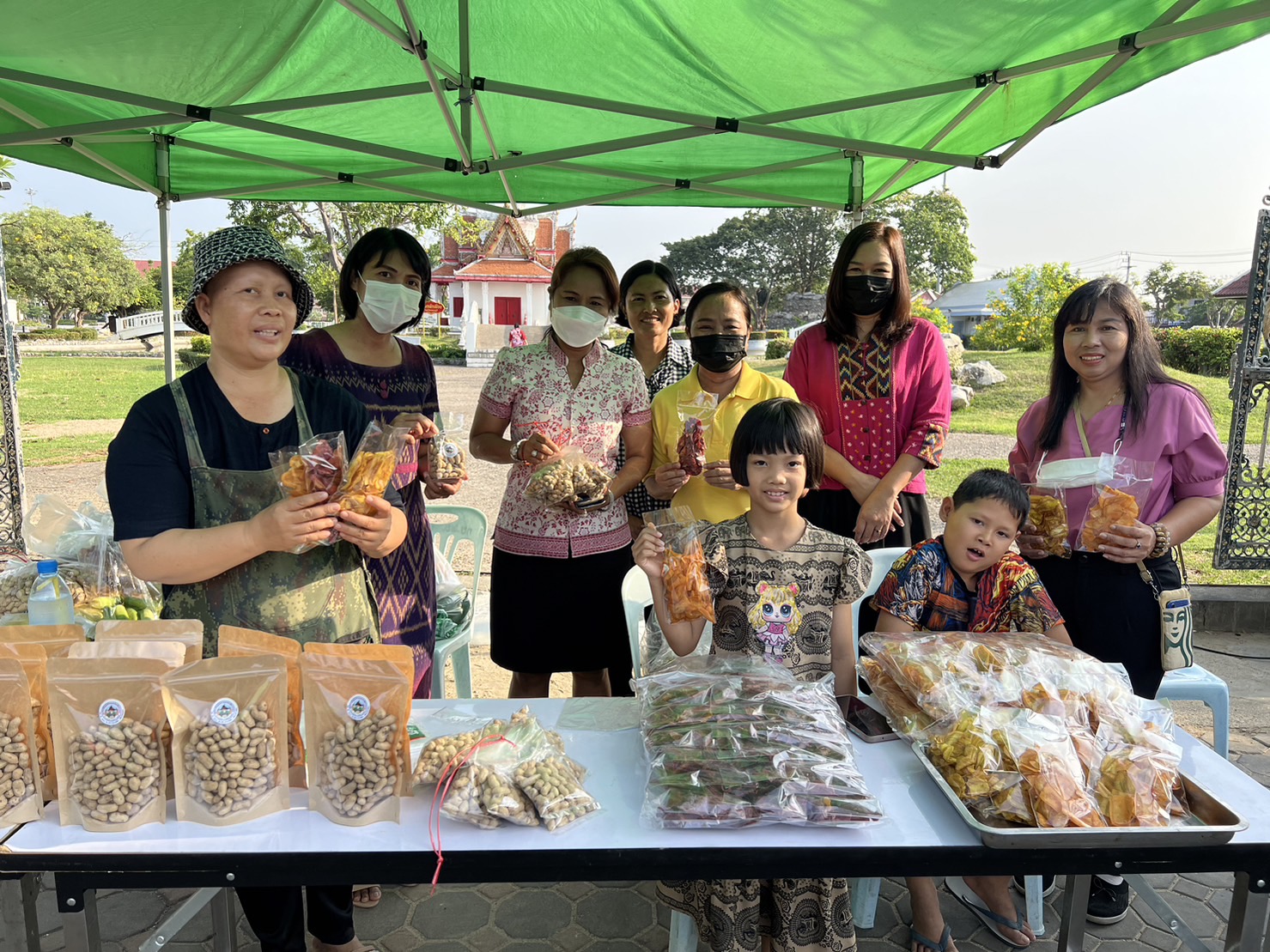 ส.ป.ก. เพชรบุรี จัดกิจกรรมถ่ายทอดความรู้ด้านการเกษตร โครงการพัฒนาเกษตรกรรมยั่งยืน ในเมือง จังหวัดเพชรบุรี