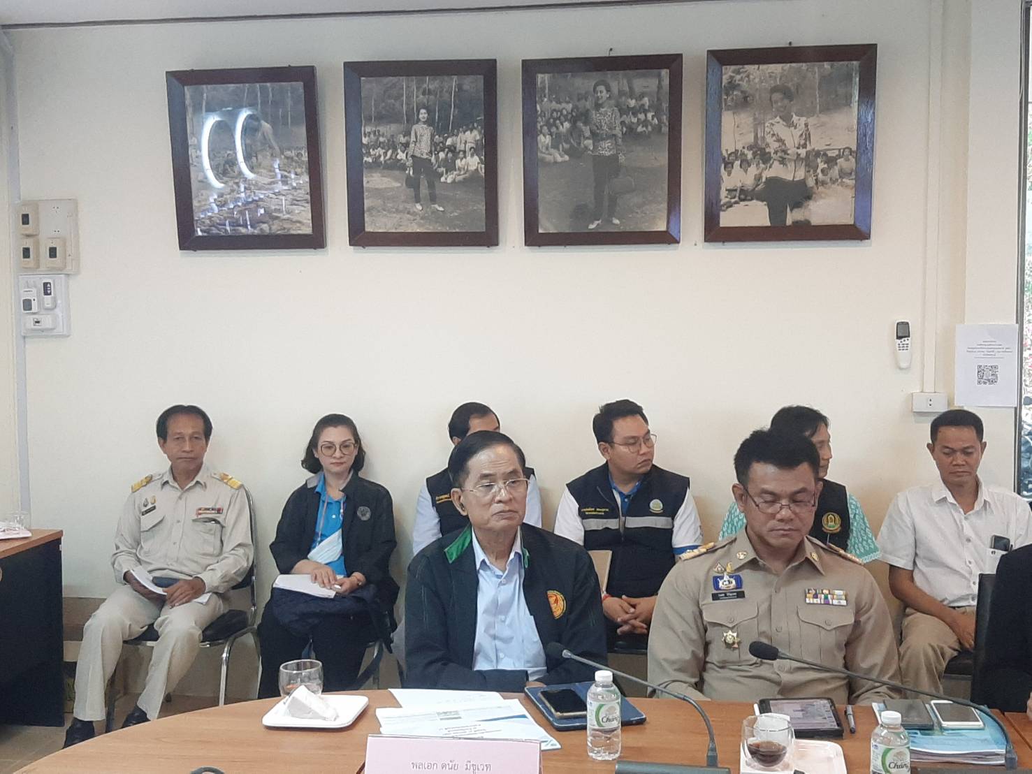 ส.ป.ก.เพชรบุรี ร่วมประชุมและให้ข้อมูลการติดตามงานของคณะกรรมาธิการการเกษตรและสหกรณ์ วุฒิสภา