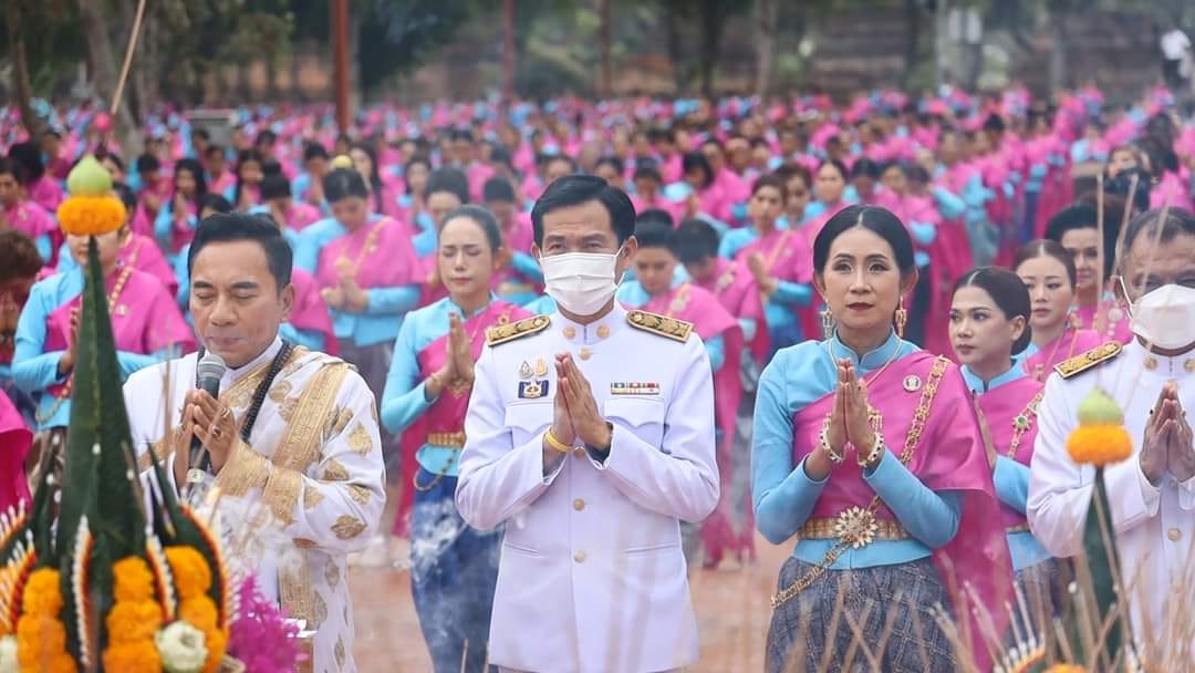 ปฏิรูปที่ดินจังหวัดพระนครศรีอยุธยา ร่วมประกอบพิธีบวงสรวงสักการะสิ่งศักดิ์สิทธิ์คู่บ้านคู่เมืองของจังหวัดฯ เริ่มต้นที่ ศาลหลักเมือง อยุธยามหาปราสาท สมเด็จพระรามาธิบดีที่ ๑ (พระเจ้าอู่ทอง) และพระบรมสารีริกธาตุ ณ พิพิธภัณฑ์สถานแห่งชาติเจ้าสามพระยา