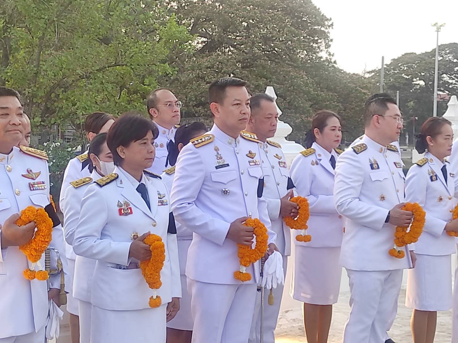 title - ปฏิรูปที่ดินจังหวัดพระนครศรีอยุธยา เข้าร่วมพิธีทำบุญเนื่องในวันครบรอบ ๖๗๖ ปี แห่งการสถาปนากรุงศรีอยุธยาเป็นราชธานี เพื่อเทิดพระเกียรติแด่สมเด็จพระรามาธิบดีที่ ๑ หรือพระเจ้าอู่ทอง องค์ปฐมบรมกษัตริย์ผู้สถาปนากรุงศรีอยุธยาเป็นราชธานีเมื่อปี พ.ศ. ๑๘๙๓