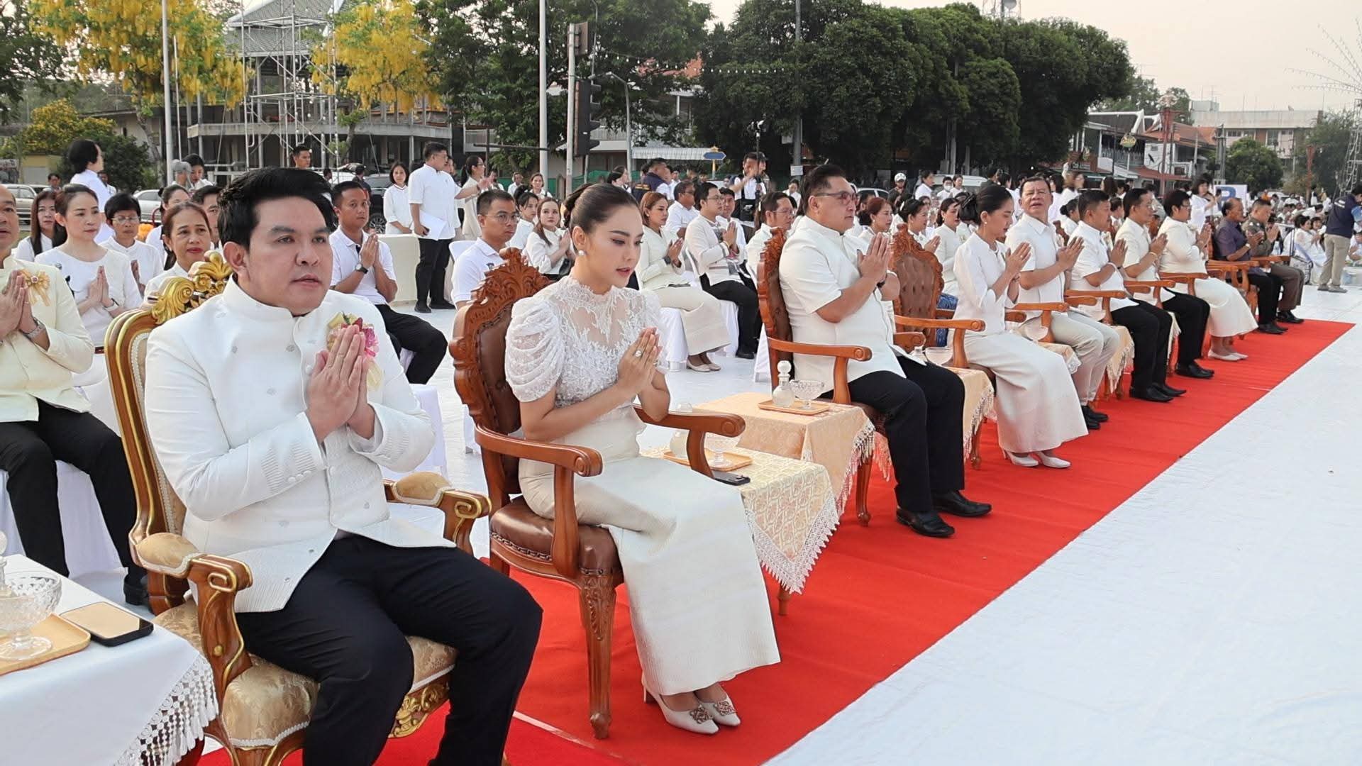 title - ส.ป.ก.พระนครศรีอยุธยา ร่วมทำบุญเมือง ๖๗๖ ปี วันสถาปนากรุงศรีอยุธยา ตักบาตรพระสงฆ์ ๑,๑๐๙ รูป  