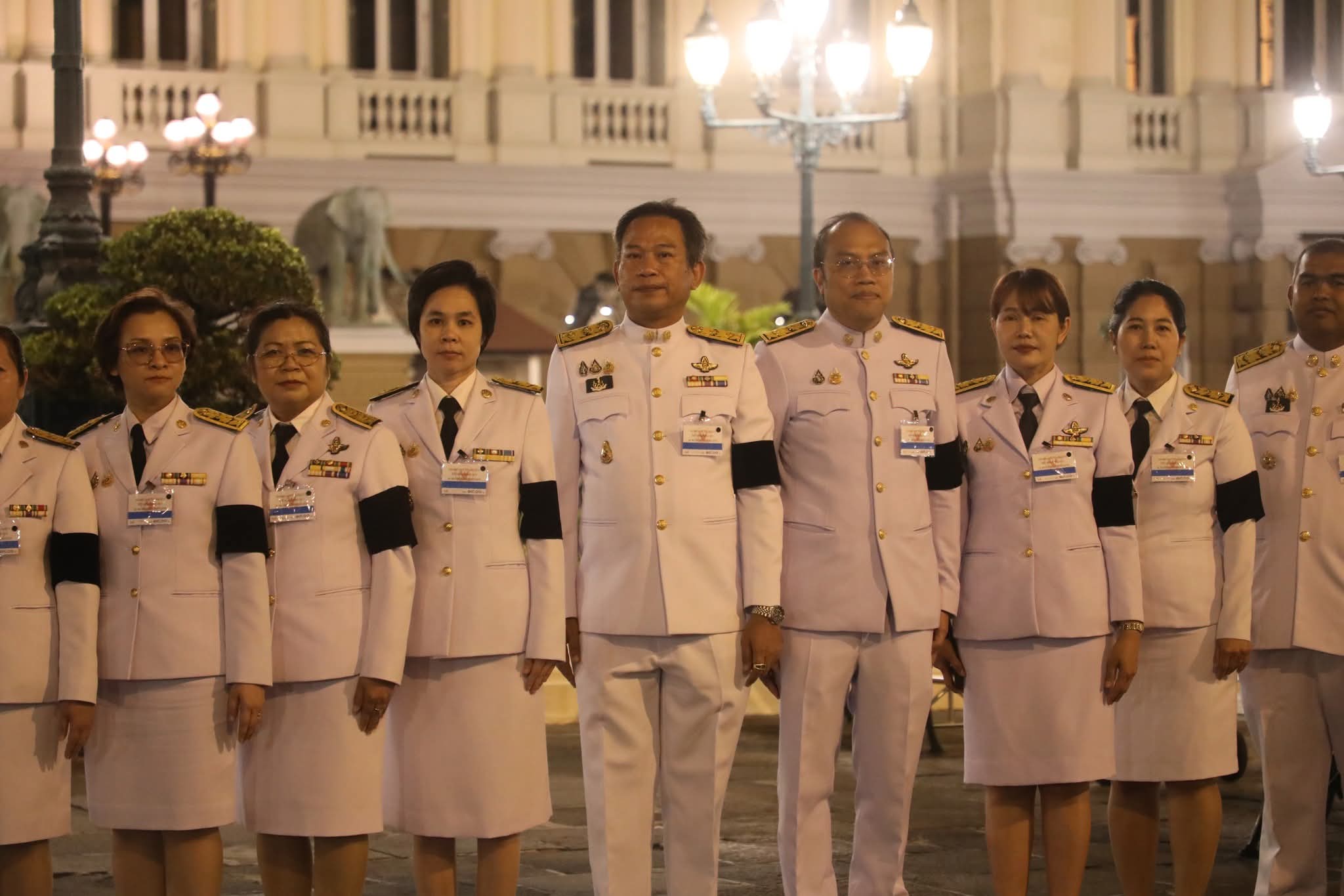title - ส.ป.ก.พระนครศรีอยุธยา รับพระราชทานพระบรมราชานุญาตให้ร่วมเป็นเจ้าภาพบำเพ็ญกุศลถวายพระบรมศพ สมเด็จพระนางเจ้าสิริกิติ์ พระบรมราชินีนาถ พระบรมราชชนนีพันปีหลวง ณ พระที่นั่งดุสิตมหาปราสาท ในพระบรมมหาราชวัง