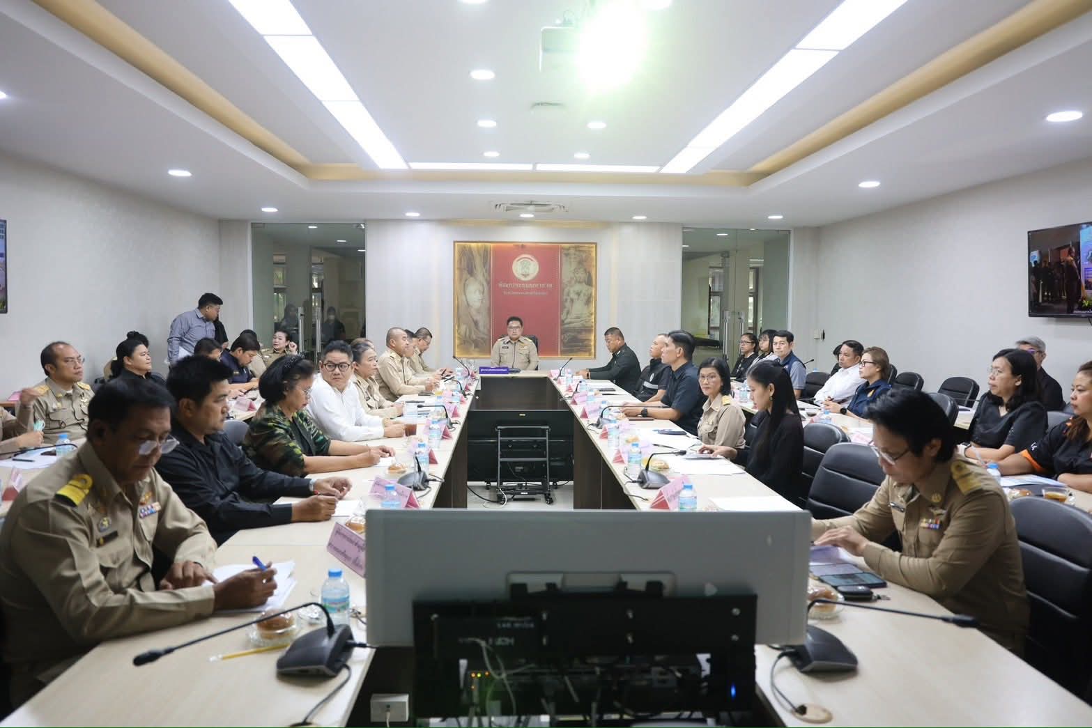 title - ส.ป.ก.พระนครศรีอยุธยา เข้าร่วมรับฟังการติดตามและขับเคลื่อนโครงการอันเนื่องมาจากพระราชดำริ เป็นประธานเปิดงานการนำคู่มือการบริหารจัดการโครงการอันเนื่องมาจากพระราชดำริเชิงพื้นที่ ด้วยกระบวนการ One Plan มาสนับสนุนการดำเนินงานโครงการอันเนื่องมาจากพระราชดำริ เขตพื้นที่ภาคกลาง