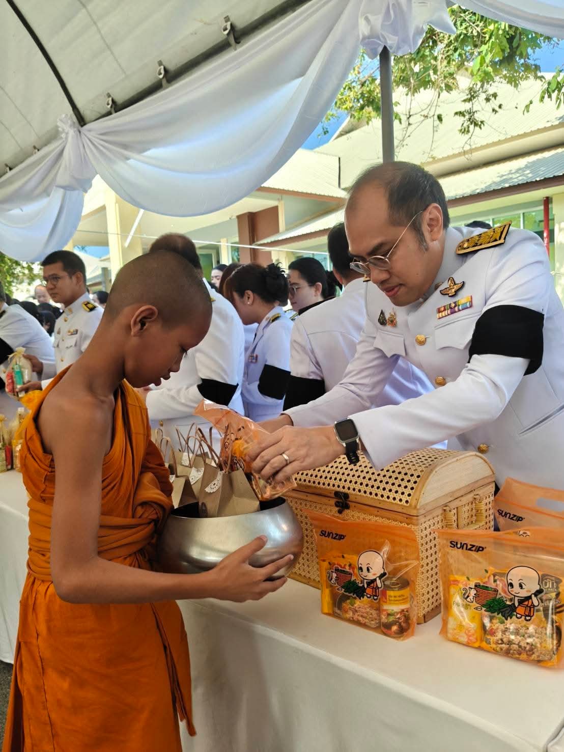 title - ปฏิรูปที่ดินจังหวัดพระนครศรีอยุธยา ร่วมเจริญพระพุทธมนต์และทำบุญตักบาตรถวายพระราชกุศล เนื่องในโอกาสพระราชพิธีมหามงคลเฉลิมพระชนมพรรษา ๔ รอบ สมเด็จพระนางเจ้า ฯ พระบรมราชินี ๓ มิถุนายน ๒๕๖๙