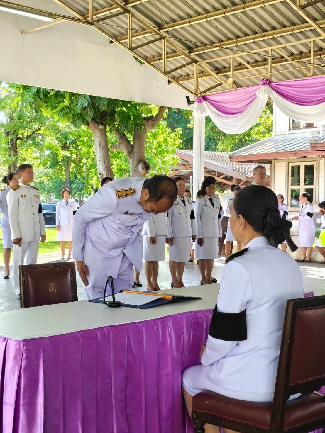 title - ปฏิรูปที่ดินจังหวัดพระนครศรีอยุธยา ร่วมพิธีลงนามถวายพระพรชัยมงคล งานเฉลิมพระเกียรติ เนื่องในโอกาสพระราชพิธีมหามงคลเฉลิมพระชนมพรรษา ๔ รอบ สมเด็จพระนางเจ้า ฯ พระบรมราชินี ๓ มิถุนายน ๒๕๖๙ และปล่อยพันธ์สัตว์น้ำ