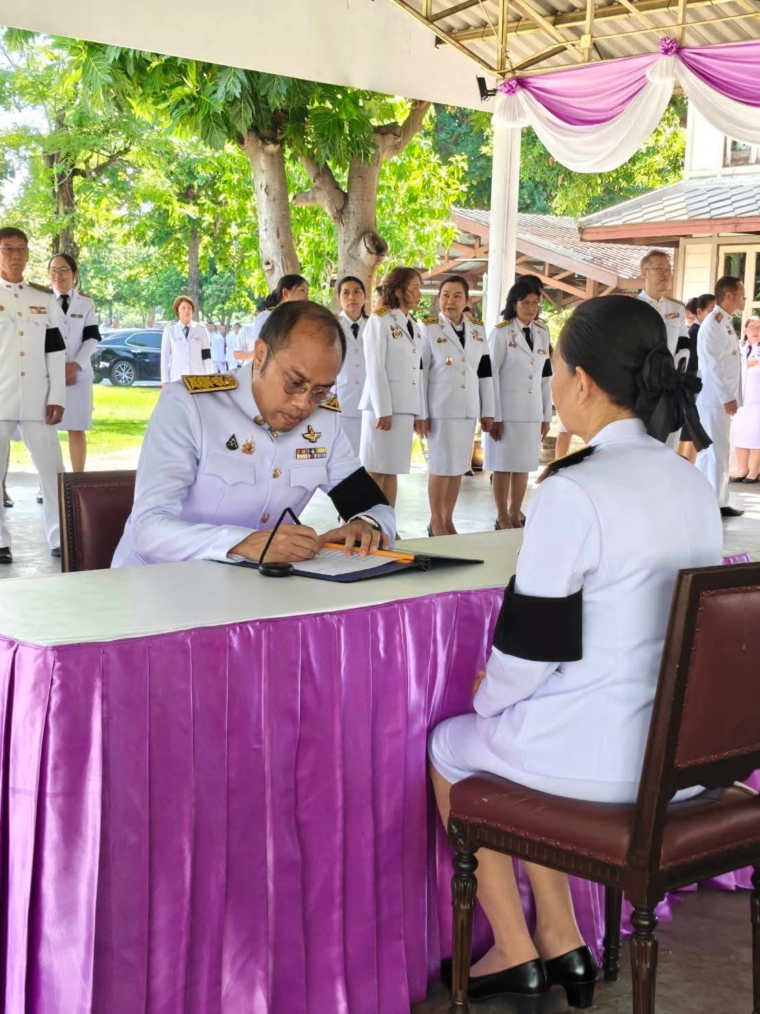 title - ปฏิรูปที่ดินจังหวัดพระนครศรีอยุธยา ร่วมพิธีลงนามถวายพระพรชัยมงคล งานเฉลิมพระเกียรติ เนื่องในโอกาสพระราชพิธีมหามงคลเฉลิมพระชนมพรรษา ๔ รอบ สมเด็จพระนางเจ้า ฯ พระบรมราชินี ๓ มิถุนายน ๒๕๖๙ และปล่อยพันธ์สัตว์น้ำ