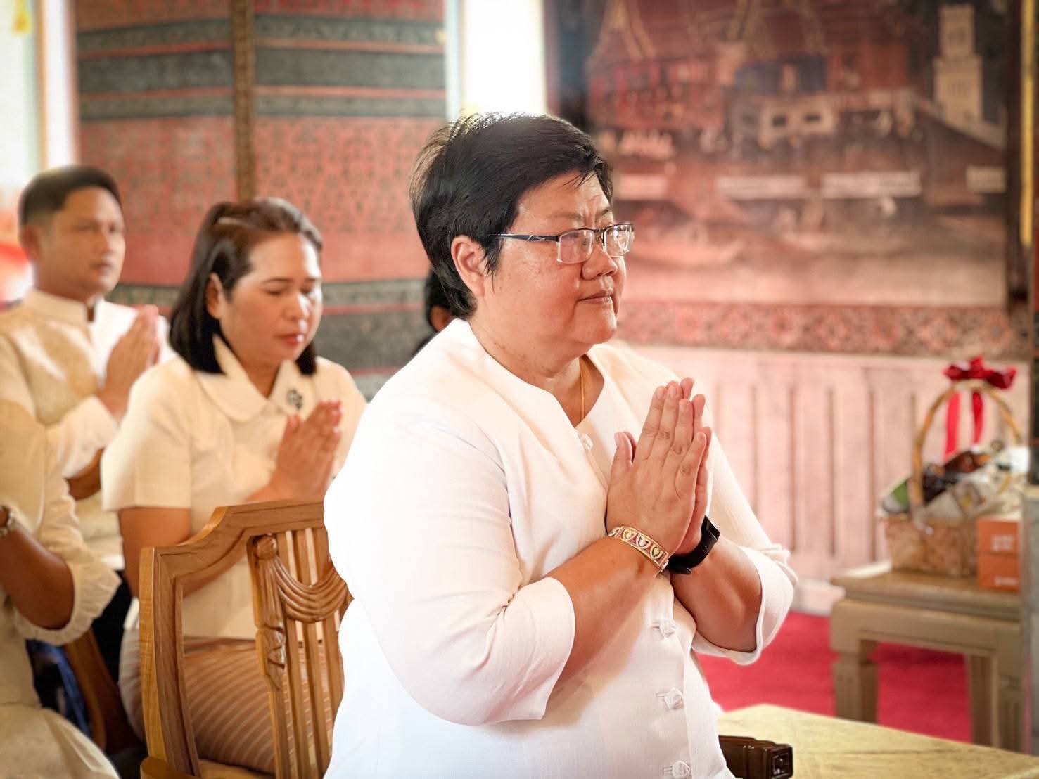 title - ส.ป.ก.พระนครศรีอยุธยา เข้าร่วมกิจกรรมเข้าวัดปฏิบัติธรรม วันธรรมสวนะ “ครอบครัวหิ้วตะกร้า ศรัทธาอิ่มบุญ อุดหนุนชุมชน” 