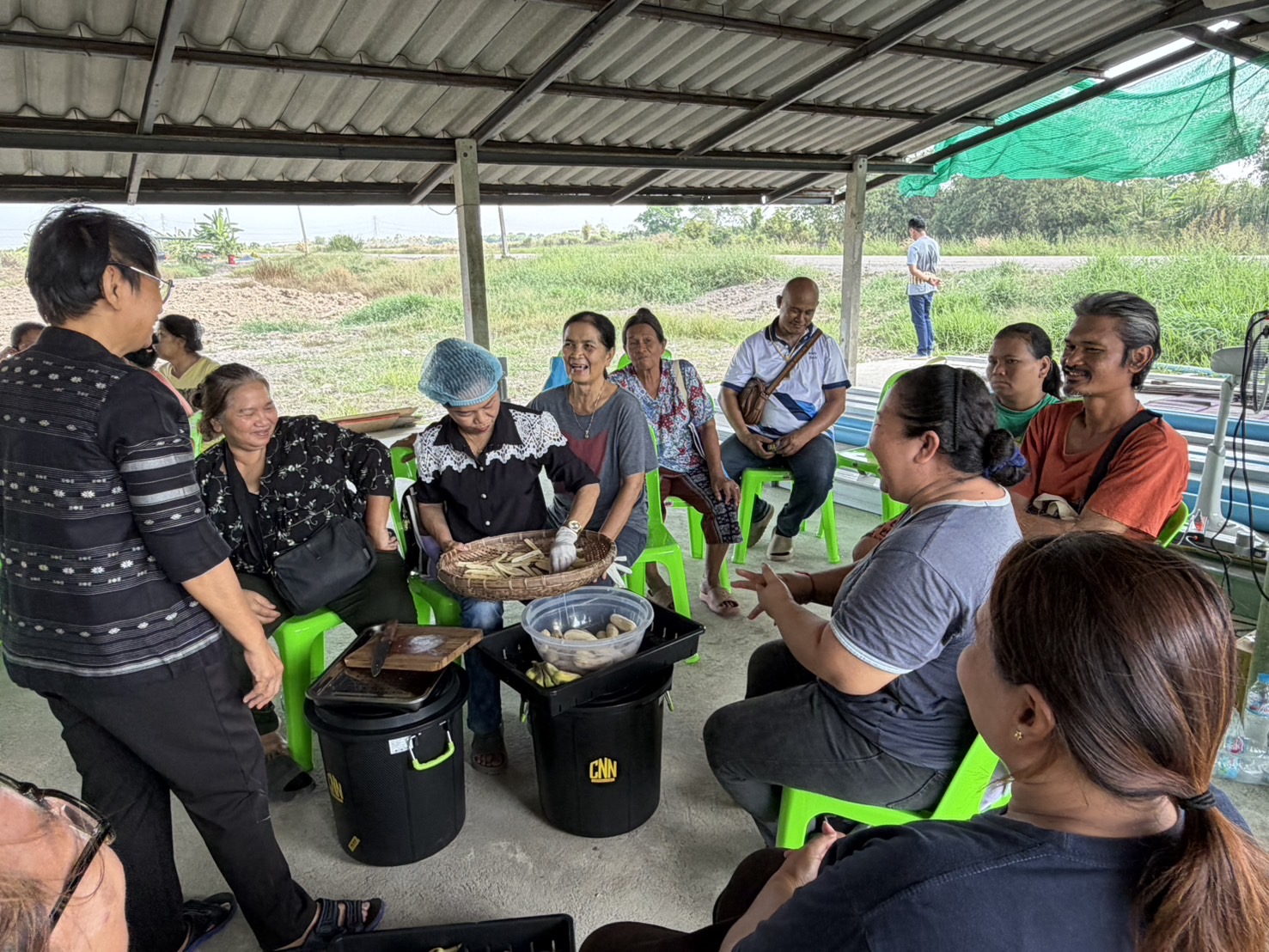 title - ส.ป.ก.พระนครศรีอยุธยา จัดฝึกอบรมเกษตรกรภายใต้โครงการระบบส่งเสริมเกษตรแบบแปลงใหญ่ กิจกรรมส่งเสริมการเกษตรแบบแปลงใหญ่ในเขตปฏิรูปที่ดิน ปีงบประมาณ พ.ศ. ๒๕๖๙ หลักสูตรที่ ๓ การแปรรูปสินค้าเกษตรเพื่อเพิ่มรายได้อย่างยั่งยืน