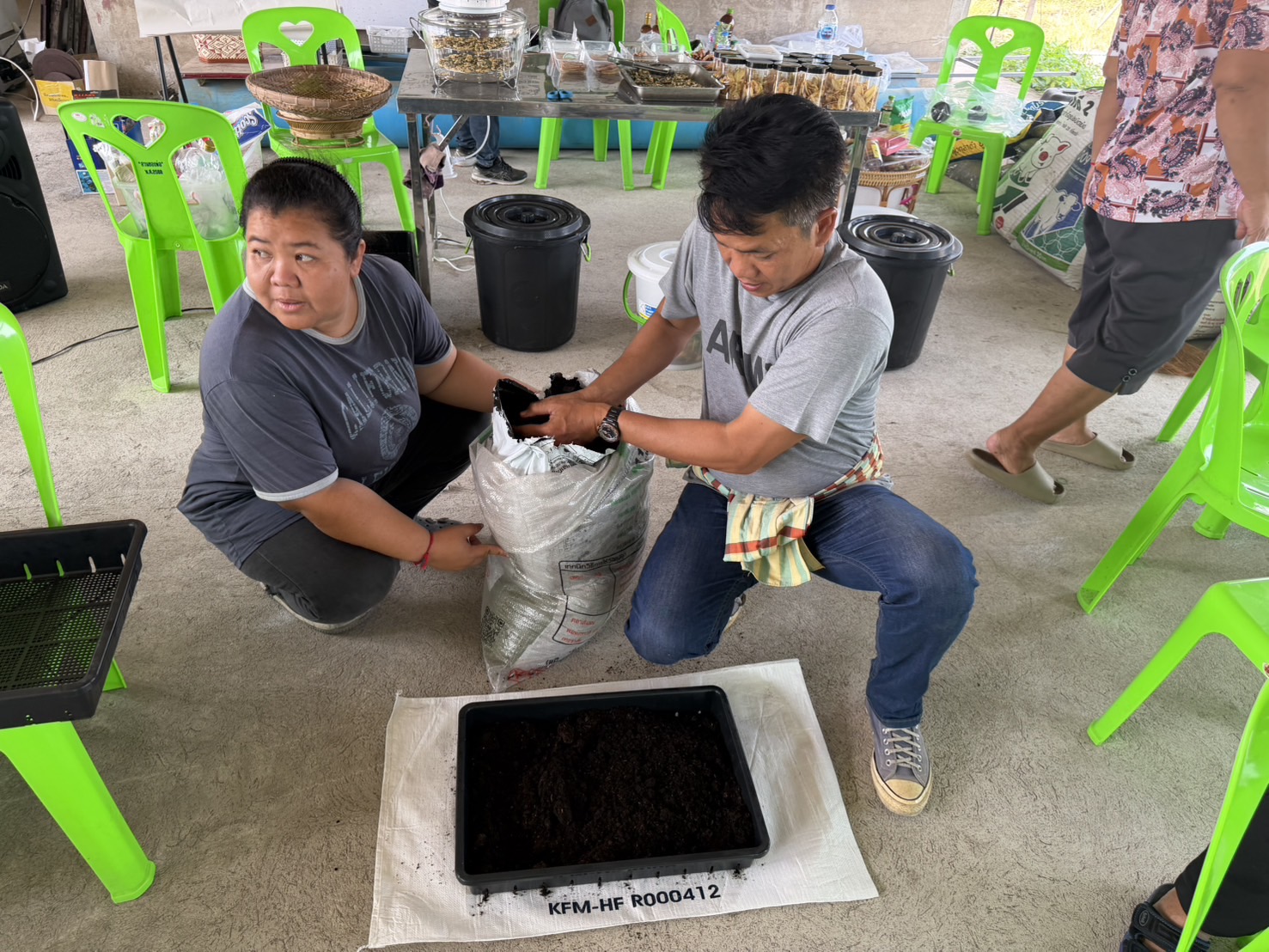 title - ส.ป.ก.พระนครศรีอยุธยา จัดฝึกอบรมเกษตรกรภายใต้โครงการระบบส่งเสริมเกษตรแบบแปลงใหญ่ กิจกรรมส่งเสริมการเกษตรแบบแปลงใหญ่ในเขตปฏิรูปที่ดิน ปีงบประมาณ พ.ศ. ๒๕๖๙ หลักสูตรที่ ๓ การแปรรูปสินค้าเกษตรเพื่อเพิ่มรายได้อย่างยั่งยืน