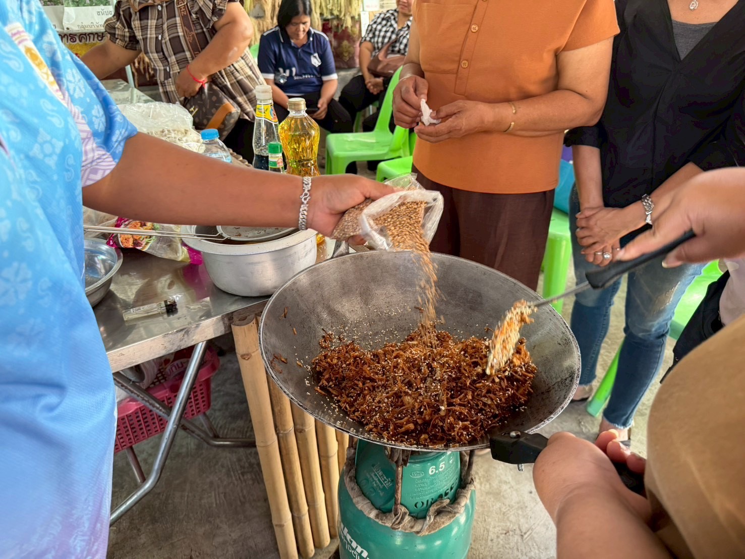 title - ส.ป.ก.พระนครศรีอยุธยา จัดฝึกอบรมเกษตรกรภายใต้โครงการระบบส่งเสริมเกษตรแบบแปลงใหญ่ กิจกรรมส่งเสริมการเกษตรแบบแปลงใหญ่ในเขตปฏิรูปที่ดิน ปีงบประมาณ พ.ศ. ๒๕๖๙ หลักสูตรที่ ๔ เทคนิคการบริหารจัดการกลุ่มแบบครบวงจรและสร้างรายได้จากการแปรรูปสินค้าเกษตรปลอดภัย 