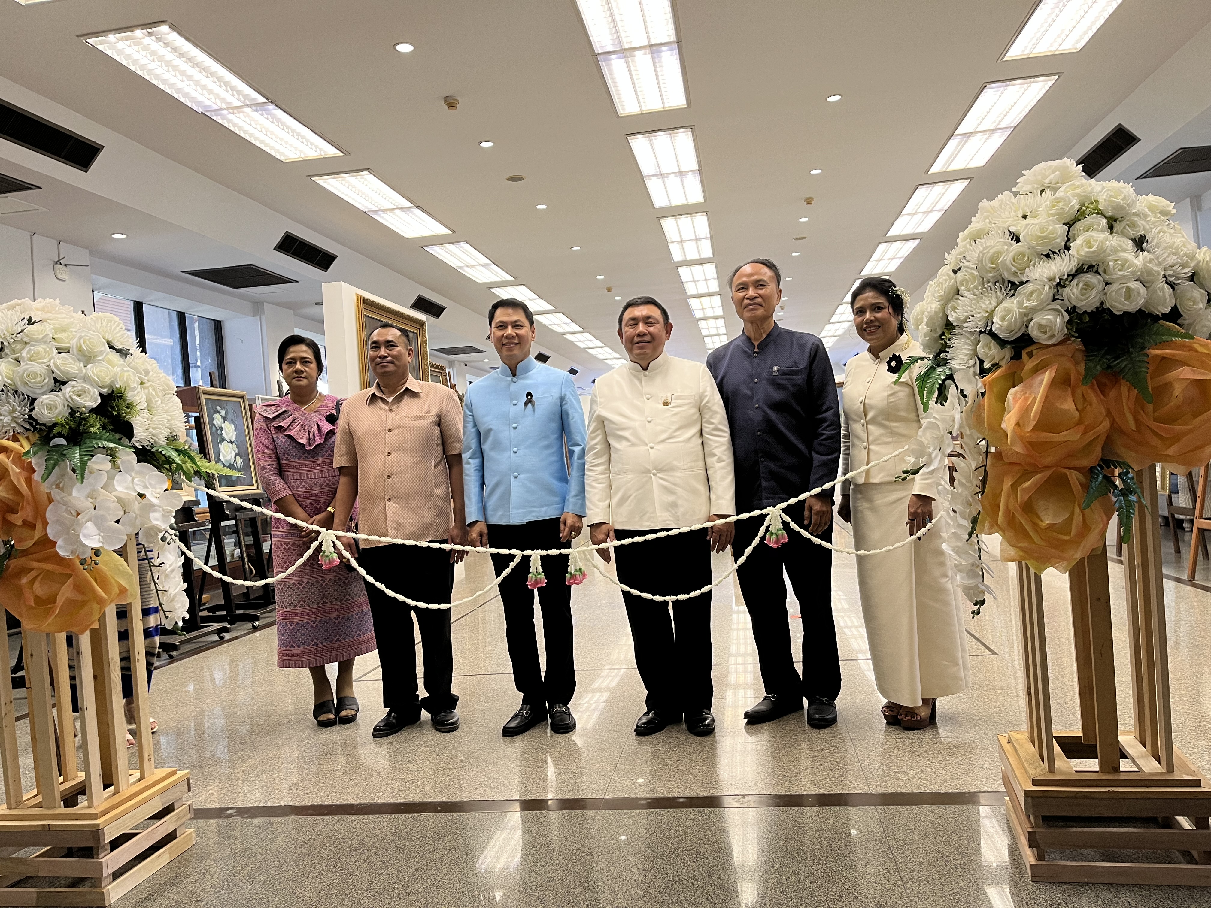 title - ปฏิรูปที่ดินจังหวัดพระนครศรีอยุธยา ร่วม เปิดโครงการ “รักแห่งศิลป์ รักแห่งแผ่นดิน” เพื่อแสดงความจงรักภักดีและน้อมรำลึกในพระมหากรุณาธิคุณของสมเด็จพระนางเจ้าสิริกิติ์ พระบรมราชินีนาถ พระบรมราชชนนีพันปีหลวง 