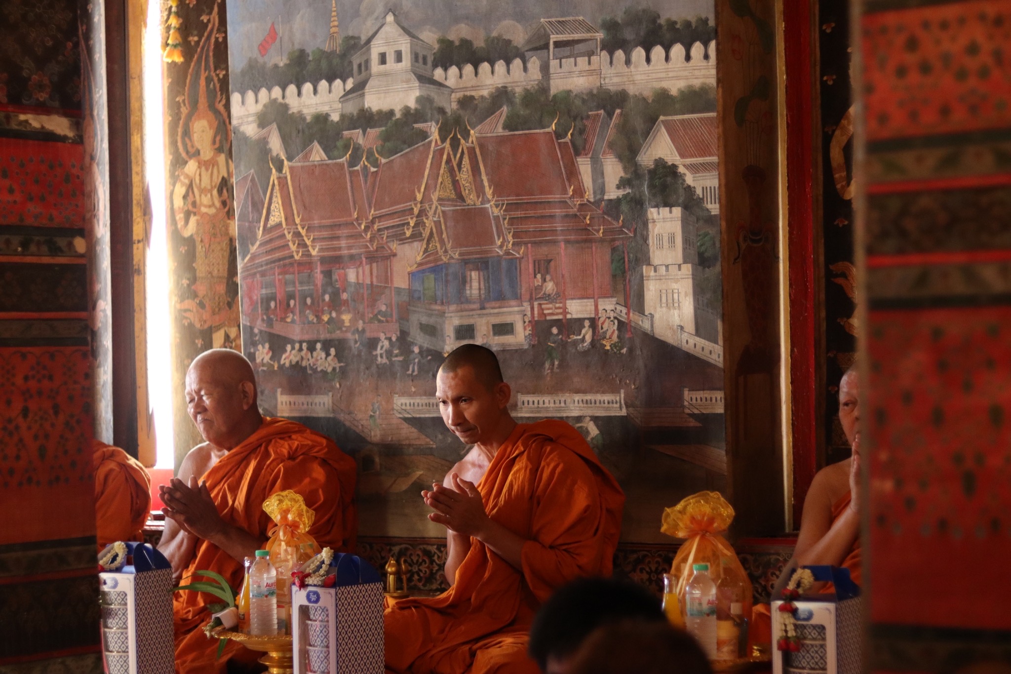 title - นายสุพัฒ มูลพฤกษ์ ปฏิรูปที่ดินจังหวัดพระนครศรีอยุธยา ร่่วมทำบุญถวายอาหารเพลแก่พระสงฆ์ ณ วัดเสนาสนารามราชวรวิหาร อำเภอพระนครศรีอยุธยา เนื่องในโอกาสวันขึ้นปีใหม่ ปี ๒๕๖๙