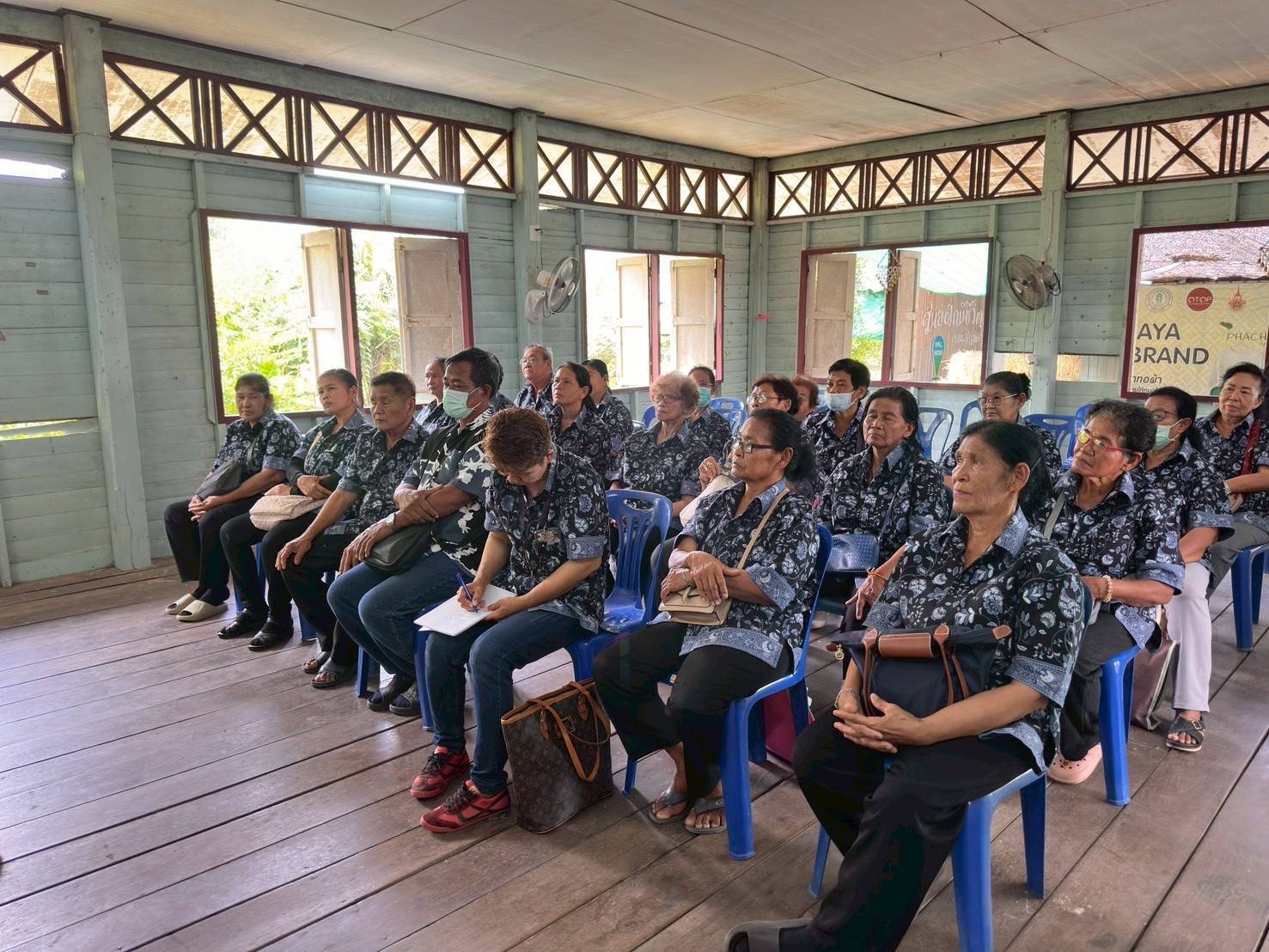 title - ส.ป.ก.พระนครศรีอยุธยา จัดอบรมตาม ตามโครงการพัฒนาธุรกิจชุมชน กิจกรรรมพัฒนาธุรกิจชุมชนในเขตปฏิรูปที่ดิน ปีงบประมาณ พ.ศ. ๒๕๖๙ หลักสูตรการเพิ่มมูลค่าสินค้าและการพัฒนาช่องทางด้านการตลาด 