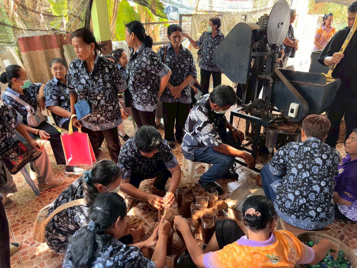 title - ส.ป.ก.พระนครศรีอยุธยา จัดอบรมตาม ตามโครงการพัฒนาธุรกิจชุมชน กิจกรรรมพัฒนาธุรกิจชุมชนในเขตปฏิรูปที่ดิน ปีงบประมาณ พ.ศ. ๒๕๖๙ หลักสูตรการเพิ่มมูลค่าสินค้าและการพัฒนาช่องทางด้านการตลาด 