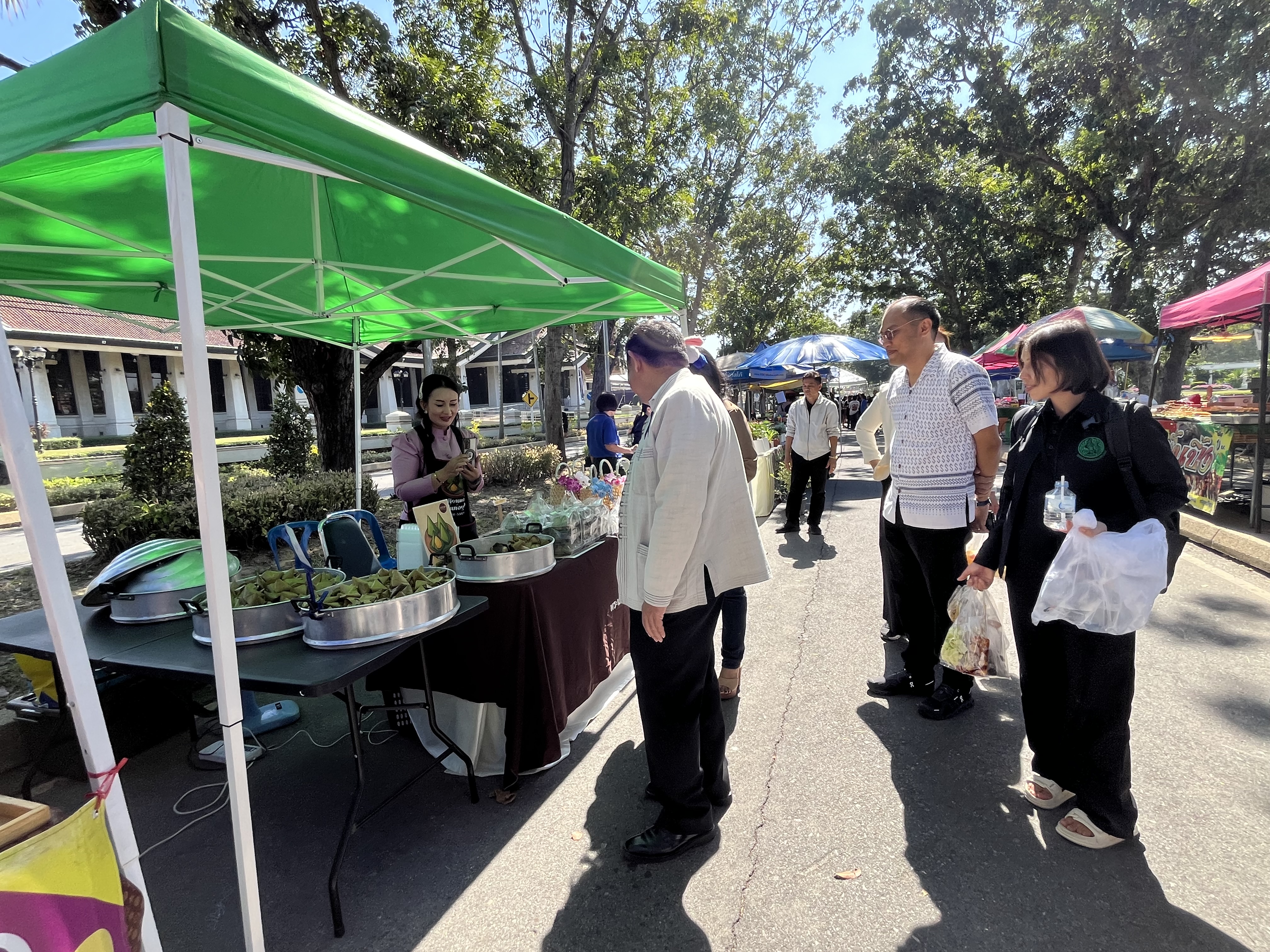 title - ปฏิรูปที่ดินจังหวัดพระนครศรีอยุธยา ร่วมกิจกรรมงานวันเด็ก