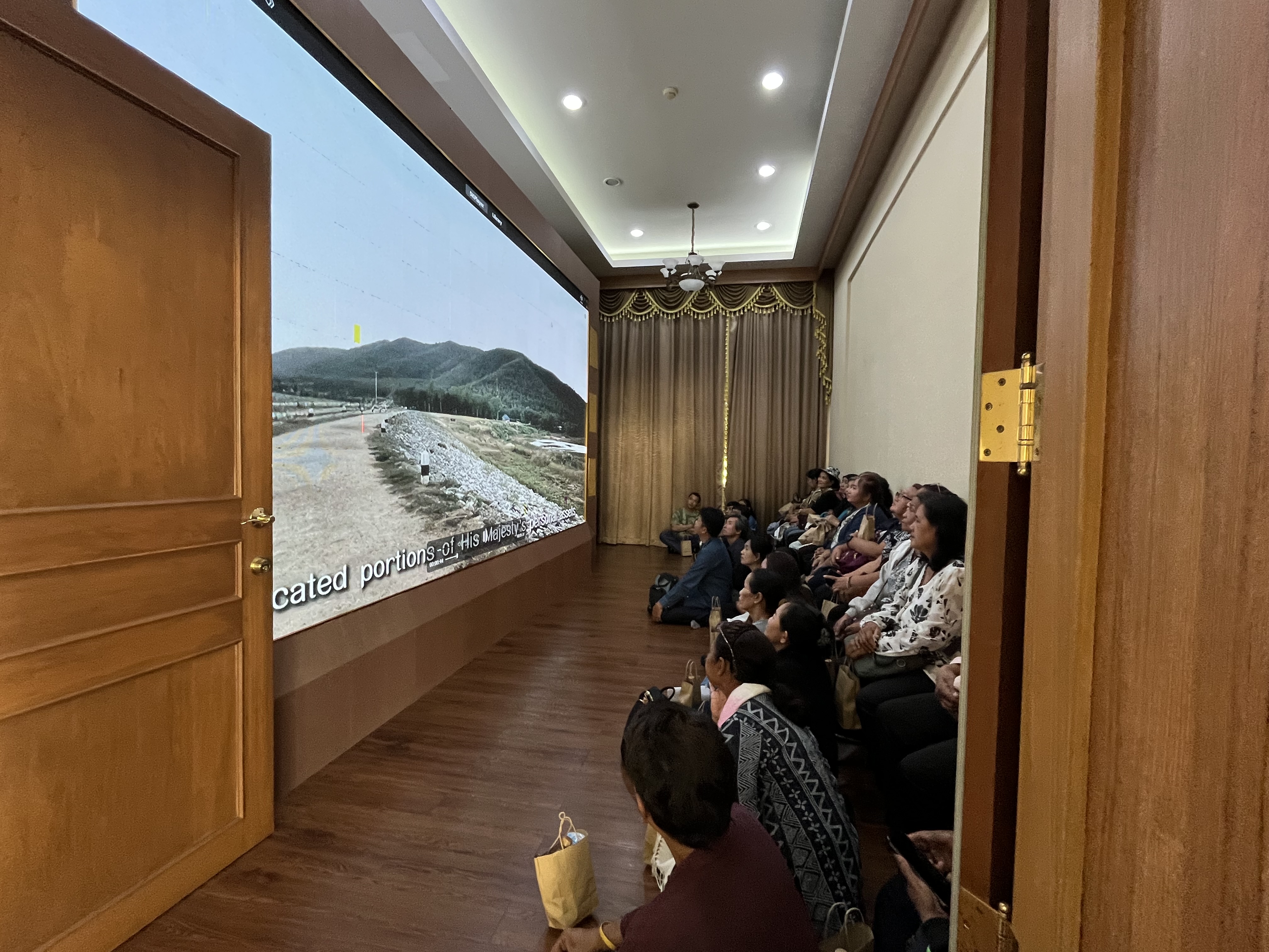 title - ส.ป.ก.พระนครศรีอยุธยา นำเกษตรกร โครงการพัฒนาเกษตรกรปราดเปรื่อง (Smart Farmer) กิจกรรมพัฒนาเกษตรกรปราดเปรื่องในเขตปฏิรูปที่ดิน (Smart Farmer) ปีงบประมาณ พ.ศ. ๒๕๖๙ หลักสูตร การศึกษาดูงานเพื่อเพิ่มศักยภาพการผลิต การจัดการสินค้าด้วยเทคโนโลยีหรือนวัตกรรมที่เหมาะสม