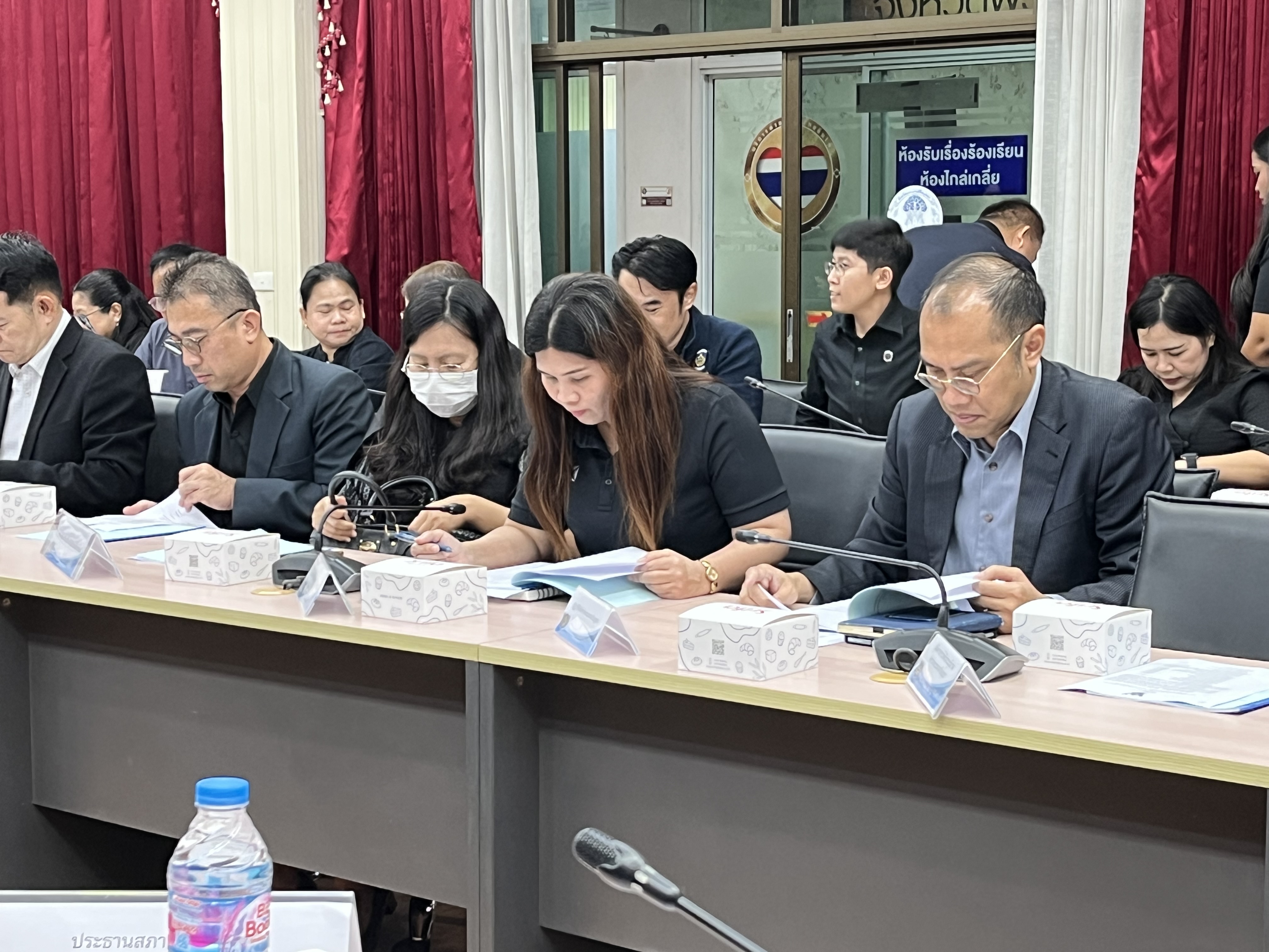 title - ปฏิรูปที่ดินจังหวัดพระนครศรีอยุธยา เข้าร่วมประชุมคณะกรรมการบริหารศูนย์อำนวยการขจัดความยากจนและพัฒนาคนทุกช่วงวัยอย่างยั่งยืน ตามหลักปรัชญาของเศรษฐกิจพอเพียง จังหวัดพระนครศรีอยุธยา (คจพ.จ.) ครั้งที่ ๑ /๒๕๖๙