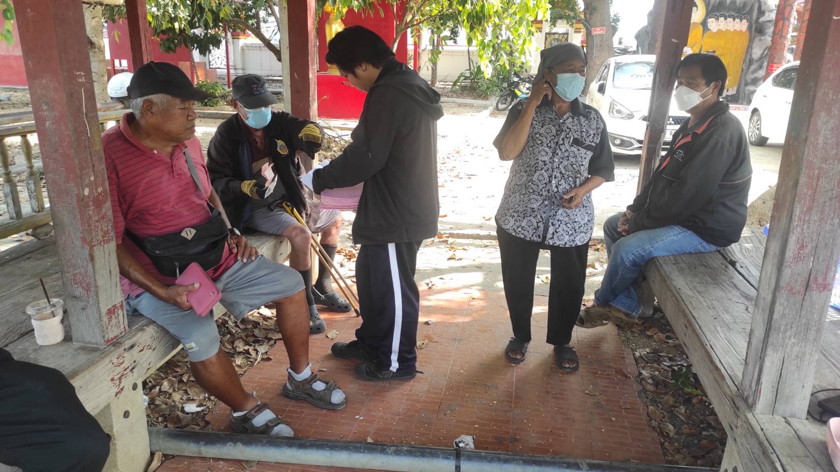 title - ส.ป.ก.พระนครศรีอยุธยา ดำเนินการออกพื้นที่ให้บริการรับชำระค่าเช่าที่ดินเพื่อเกษตรกรรม  เพื่อลดภาระค่าใช้จ่ายในการเดินทางให้กับเกษตรกรในเขตปฏิรูปที่ดิน และประชาสัมพันธ์สินเชื่อดอกเบี้ยต่ำให้กับเกษตรกรในเขตปฏิรูปที่ดิน