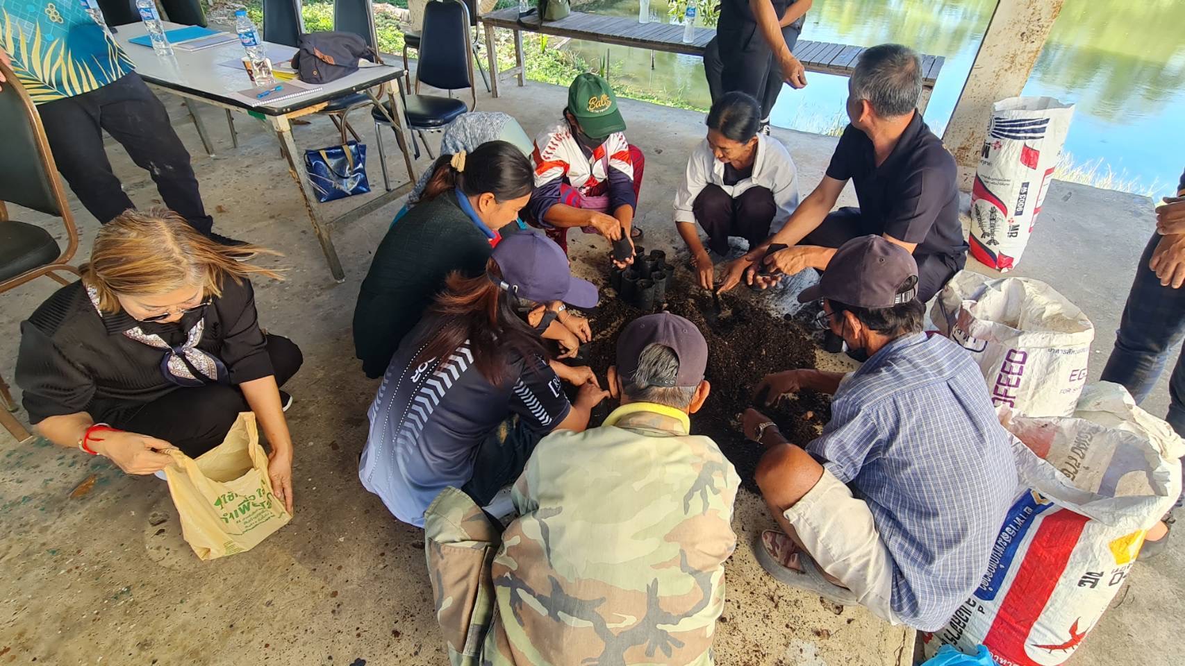 title - สฺ.ป.ก.พระนครศรีอยุธยา จัดอบรมตามโครงการยกระดับศักยภาพการพัฒนาสินค้าเกษตรชีวภาพ ปีงบประมาณ พ.ศ.๒๕๖๙ กิจกรรม ยกระดับศักยภาพการพัฒนาสินค้าเกษตรชีวภาพ หลักสูตร การเพิ่มประสิทธิภาพการผลิตพืชสมุนไพรในเขตปฏิรูปที่ดิน