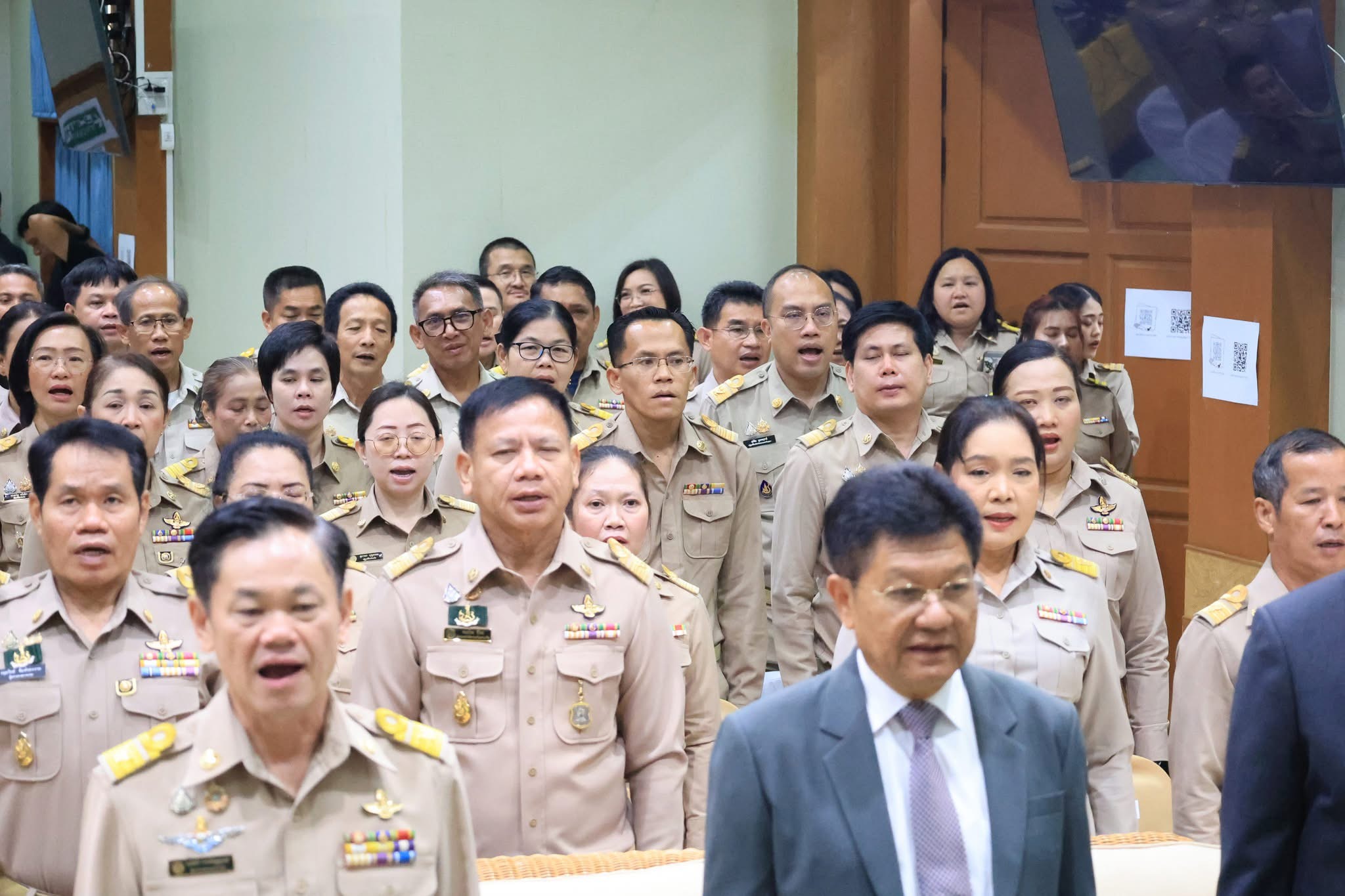 title - ปฏิรูปที่ดินจังหวัดพระนครศรีอยุธยา ร่วม ประกาศเจตนารมณ์ตามนโยบาย No Gift Policy จากการปฏิบัติหน้าที่ เพื่อปลุกจิตสำนึกให้เจ้าหน้าที่ ส.ป.ก. ปฏิเสธการรับของขวัญและของกำนัลทุกชนิดจากการปฏิบัติหน้าที่ และจะเป็นหน่วยงานที่เจ้าหน้าที่ของรัฐทุกคน