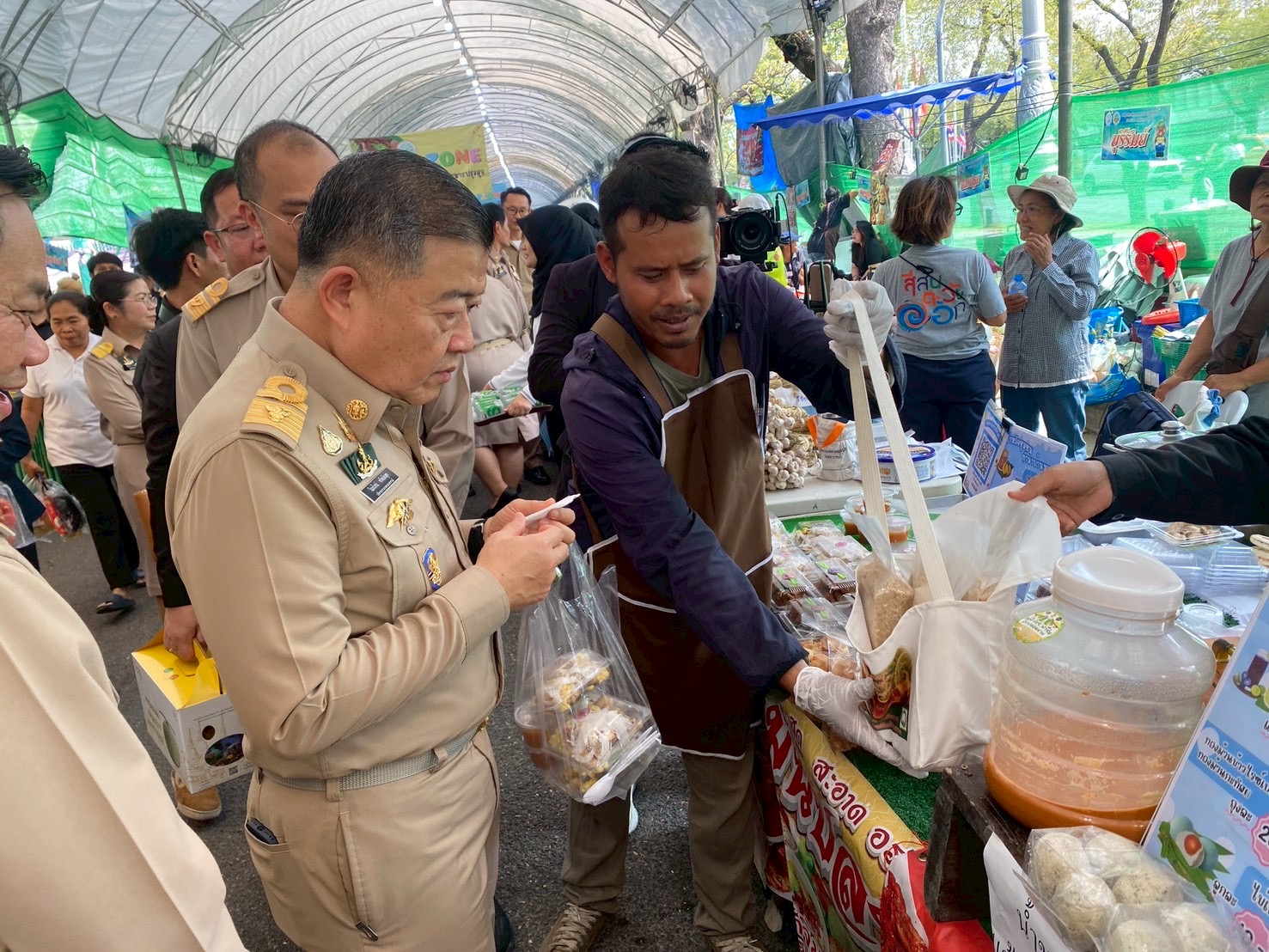 title - ส.ป.ก.พระนครศรีอยุธยา ร่วมจำหน่ายสินค้าในเขตปฏิรูปที่ดินจังหวัดพระนครศรีอยุธยา เนื่องในวันคล้ายวันสถาปนาสำนักงานการปฏิรูปที่ดินเพื่อเกษตรกรรม (ส.ป.ก.) ครบรอบ ๕๑ ปี วันที่ ๕ – ๗ มีนาคม ๒๕๖๙ ณ ส.ป.ก. ถนนราชดำเนินนอก 