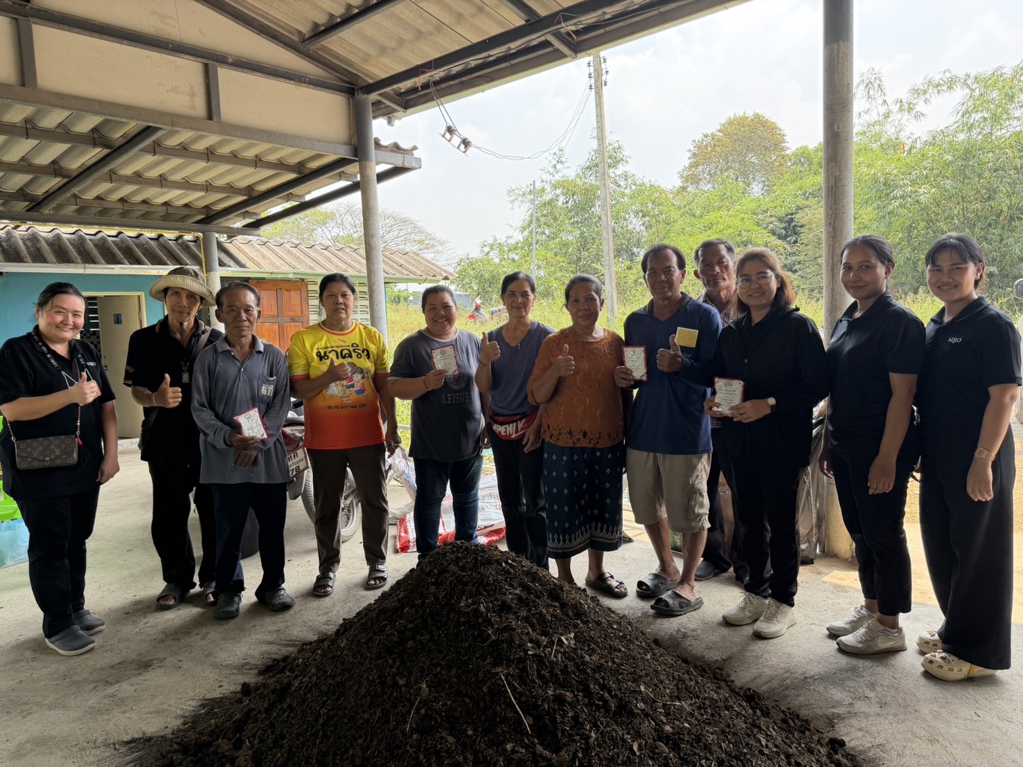 title - ส.ป.ก.พระนครศรีอยุธยา จัดอบรม เกษตรกรภายใต้โครงการระบบส่งเสริมเกษตรแบบแปลงใหญ่ กิจกรรมส่งเสริมการเกษตรแบบแปลงใหญ่ในเขตปฏิรูปที่ดิน ปีงบประมาณ พ.ศ. ๒๕๖๙ หลักสูตรที่ ๗ แนวทางแก้ไขและปรับปรุงบำรุงดินอย่างยั่งยืนเพื่อให้ดินมีความเหมาะสมต่อการเพาะปลูก
