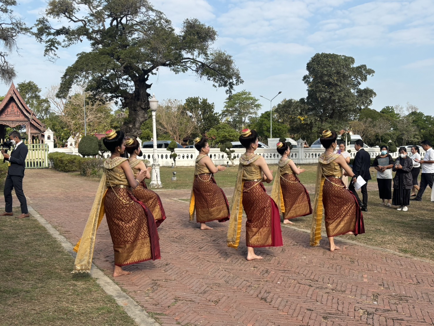title - ปฏิรูปที่ดินจังหวัดพระนครศรีอยุธยา พิธีบำเพ็ญกุศล เนื่องในวันคล้ายวันสิ้นพระชนม์ของสมเด็จพระสุริโยทัย วีรกษัตรีแห่งกรุงศรีอยุธยา ปีที่ ๔๗๘