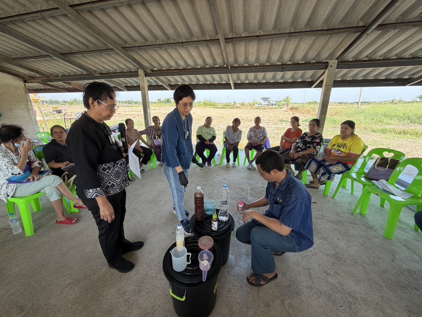 title - ส.ป.ก.พระนครศรีอยุธยา จัดฝึกอบรมเกษตรกรภายใต้โครงการระบบส่งเสริมเกษตรแบบแปลงใหญ่ กิจกรรมส่งเสริมการเกษตรแบบแปลงใหญ่ในเขตปฏิรูปที่ดิน ปีงบประมาณ พ.ศ. ๒๕๖๙ หลักสูตรที่ ๒ ลดต้นทุนและเพิ่มผลผลิตพืชผักปลอดภัย GAP และการบริหารจัดการที่ดินให้เกิดประโยชน์สูงสุด