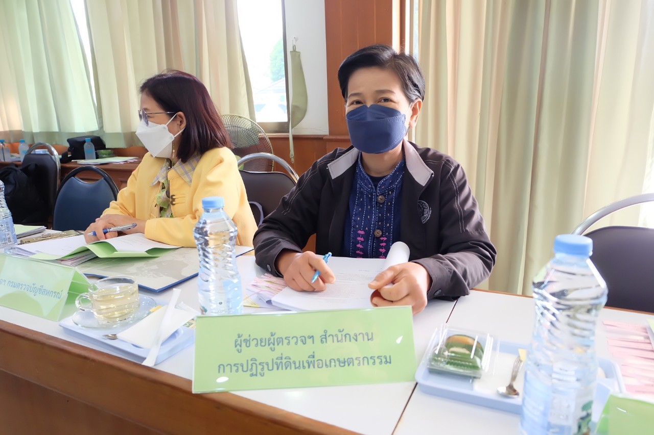 ผู้ตรวจราชการกรม ส.ป.ก. เข้าร่วมการประชุมตรวจติดตามการปฏิบัติราชการของส่วนราชการในสังกัดกระทรวงเกษตรและสหกรณ์ ตามแผนการตรวจราชการ และการขับเคลื่อนแบบบูรณาการในพื้นที่ของผู้ตรวจราชการกระทรวงเกษตรและสหกรณ์ ประจำปีงบประมาณ พ.ศ. 2565 รอบที่ 1 เขตตรวจราชการที่ 18 จังหวัดพิจิตร (ข่าวแชร์)