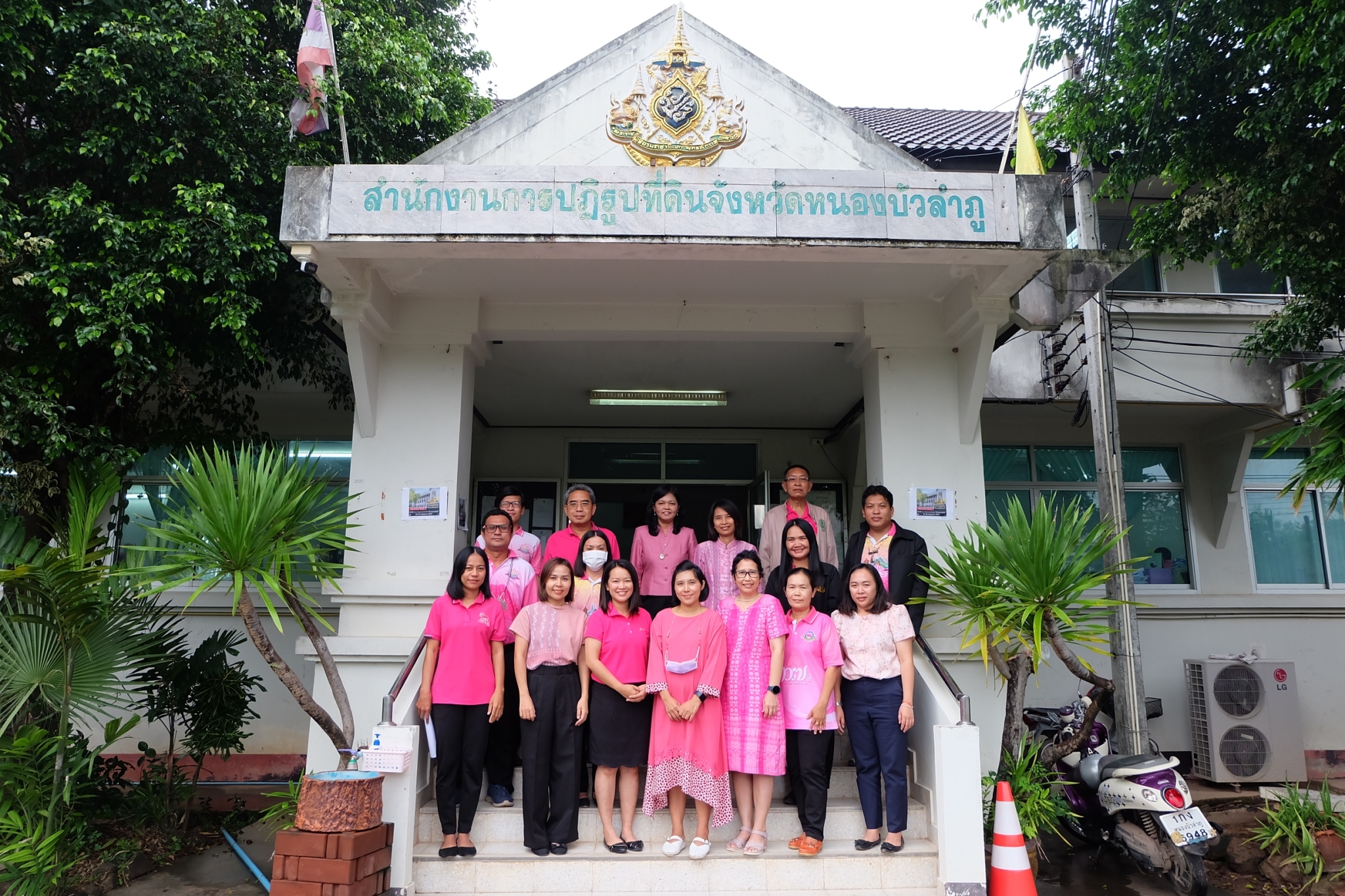 ผู้ตรวจราชการ ส.ป.ก. (เขตตรวจราชการที่ 10 ,11 ,12) ประชุมติดตามผลการดำเนินงานตามแผนการตรวจราชการ ส.ป.ก. ประจำปีงบประมาณ พ.ศ. 2566 รอบที่ 2 เขตตรวจราชการที่ 10 ณ ส.ป.ก.หนองบัวลำภู (ข่าวแชร์)