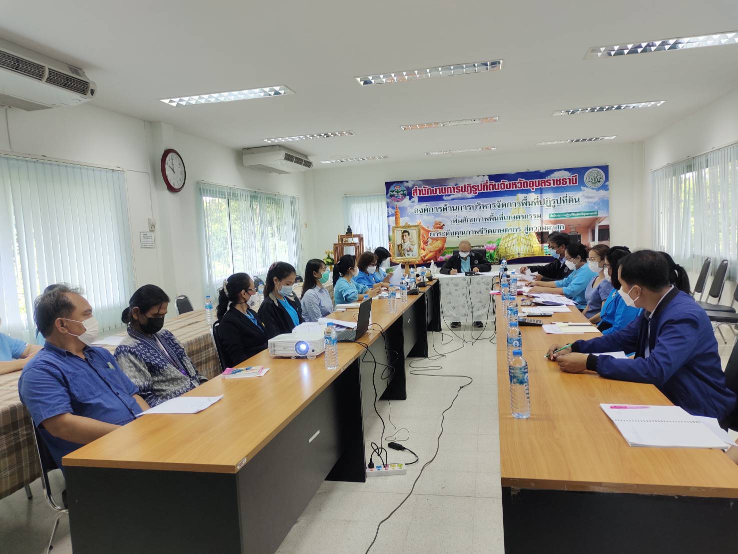 ผู้ตรวจราชการกรม ส.ป.ก. ตรวจเยี่ยมสำนักงาน และประชุมติดตามผลการดำเนินงานตามแผนการตรวจราขการ ส.ป.ก. ประจำปีงบประมาณ พ.ศ. 2565 รอบที่ 2 เขตตรวจราชการที่ 14 จังหวัดอุบลราชธานี