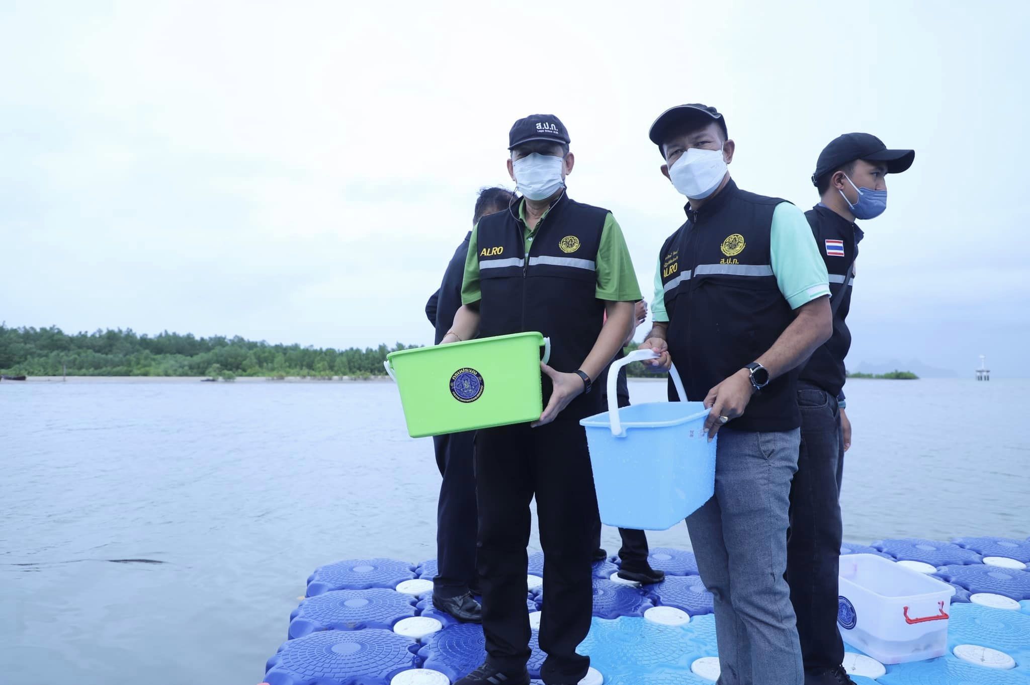 ส.ป.ก. ร่วมคณะ รมว.กษ. ลงพื้นที่รับฟังปัญหาของพี่น้องชาวประมงบางพัฒน์