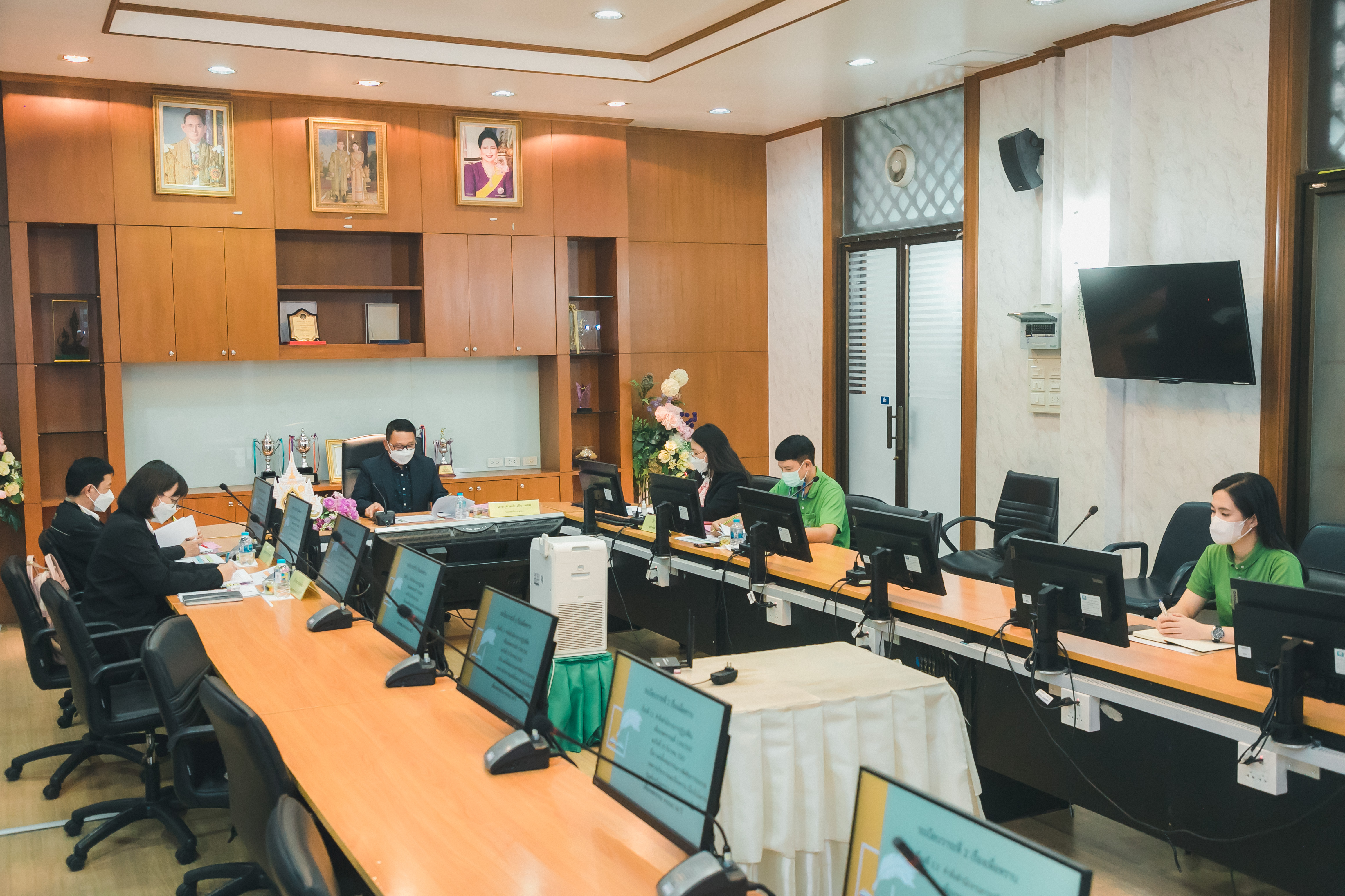 ส.ป.ก. ประชุมคณะกรรมการตัดสิน การประกวดบทความวิชาการและเรียงความ เนื่องในโอกาสวันคล้ายวันสถาปนา ส.ป.ก. ครบรอบ 48 ปี (ข่าวแชร์)