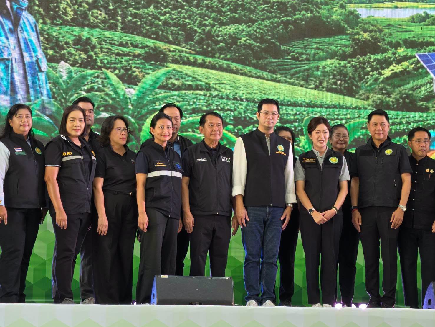 ส.ป.ก. ร่วมในพิธีเปิดโครงการงานเวทีนวัตกรรมเสริมสร้าง Smart Farmer รุ่นใหม่ Agri-Innovation Forum ณ จังหวัดสุโขทัย