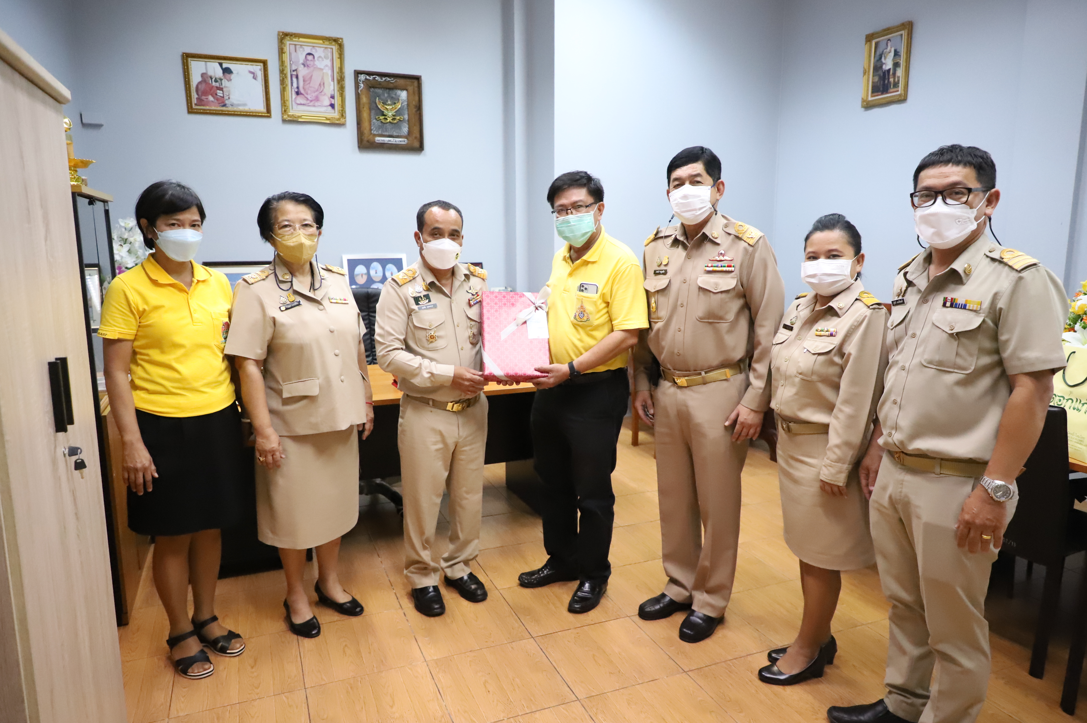 ผู้ตรวจราชการกรม ร่วมแสดงความยินดีในโอกาส รองเลขาธิการส.ป.ก. เข้ารับตำแหน่งใหม่