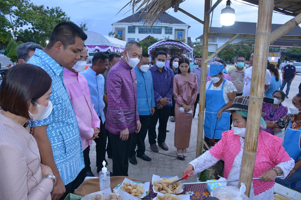 ส.ป.ก. ร่วมเป็นเกียรติในพิธีเปิดลานวัฒธรรมในงานประเพณีบุญสารทเดือนสิบและงานกาชาดจังหวัดนครศรีธรรมราช (ข่าวแชร์)