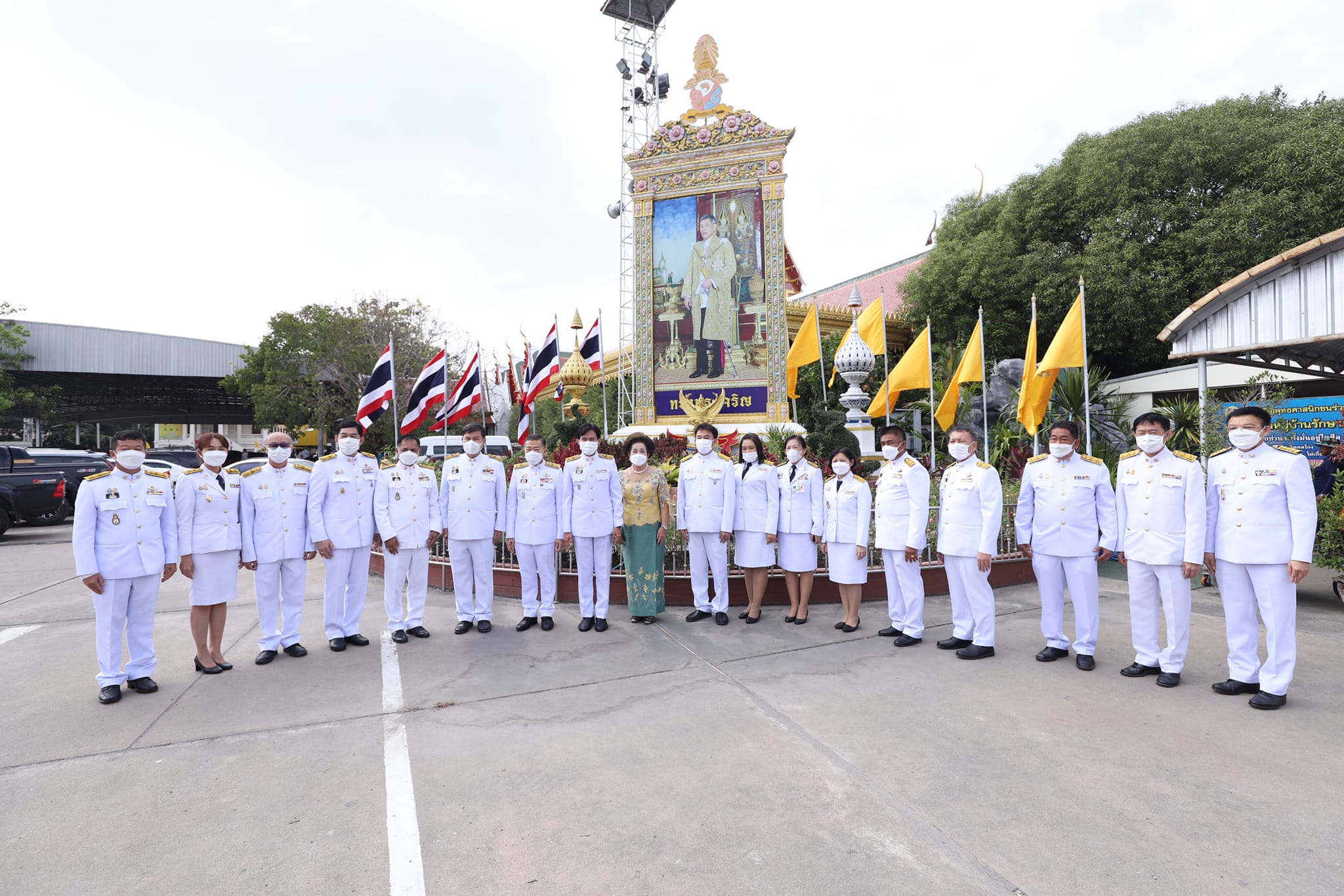 เลขาธิการ ส.ป.ก. เป็นประธานถวายผ้าพระกฐินพระราชทาน สำนักงานการปฏิรูปที่ดินเพื่อเกษตรกรรม ประจำปี 2565