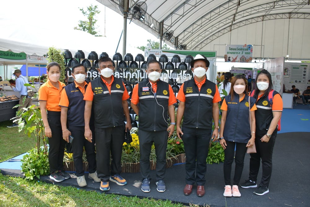 รองเลขาธิการ ส.ป.ก. พร้อมคณะ ร่วมเป็นเกียรติในพิธีเปิดงานมหกรรมยางพารา  2564 นครฯแห่งนวัตกรรมยางพารา NATIONAL RABBER DAY IN THAILAND (ข่าวแชร์)